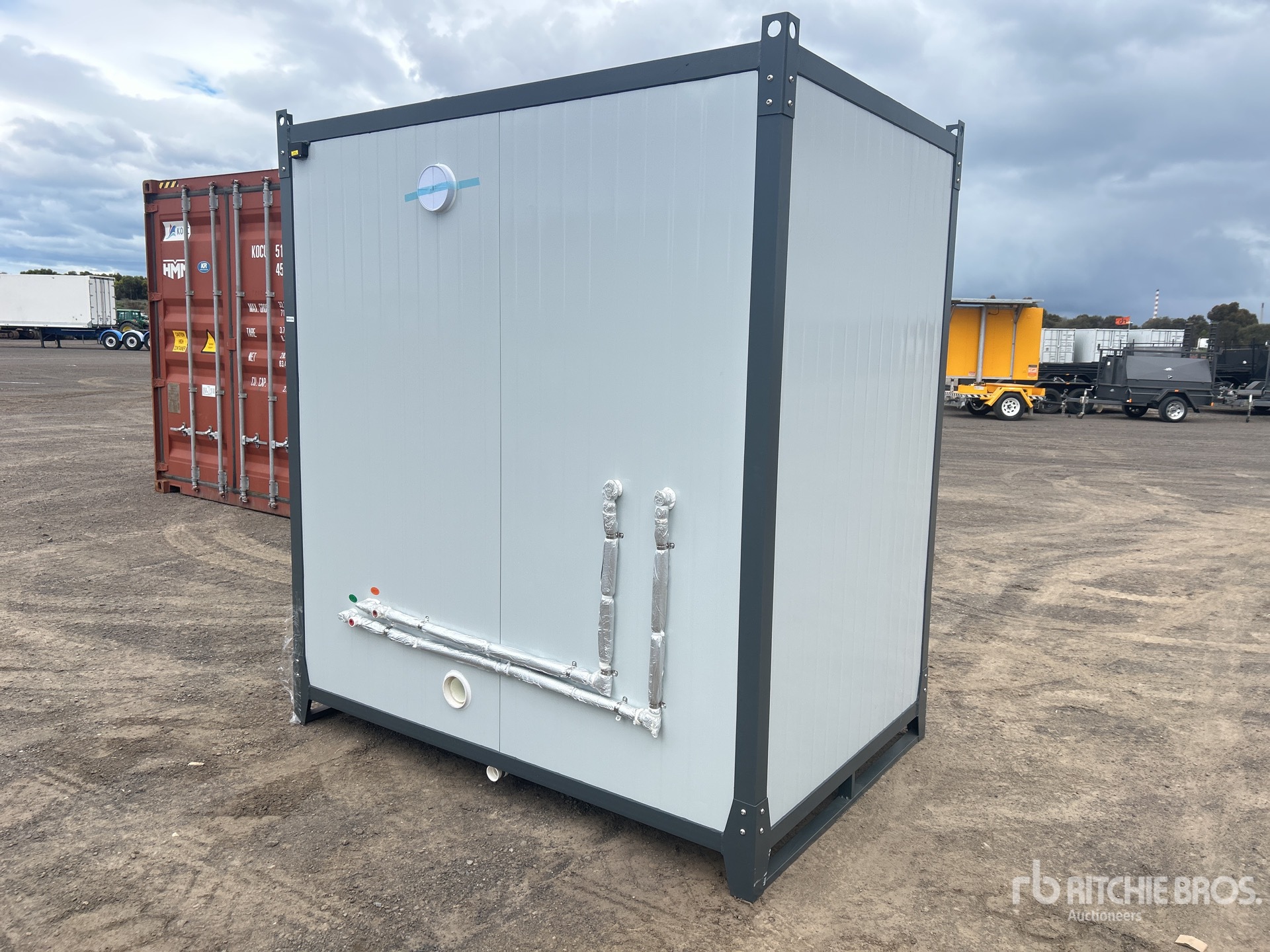 General Appearance with Picture, Right Rear Corner