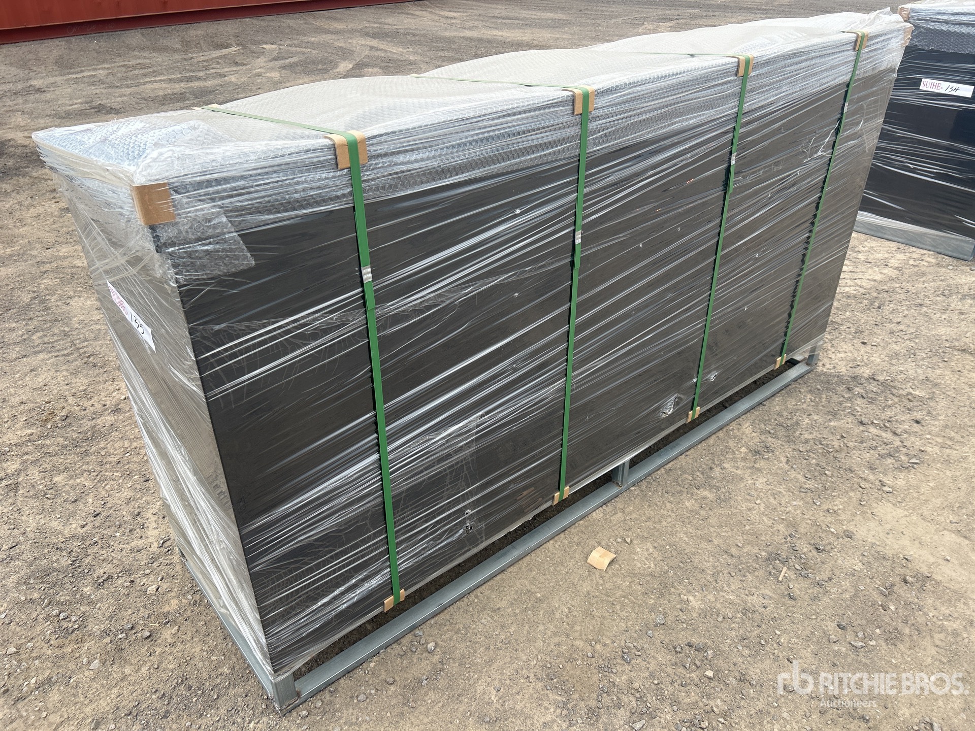 General Appearance with Bild, Ecke hinten links