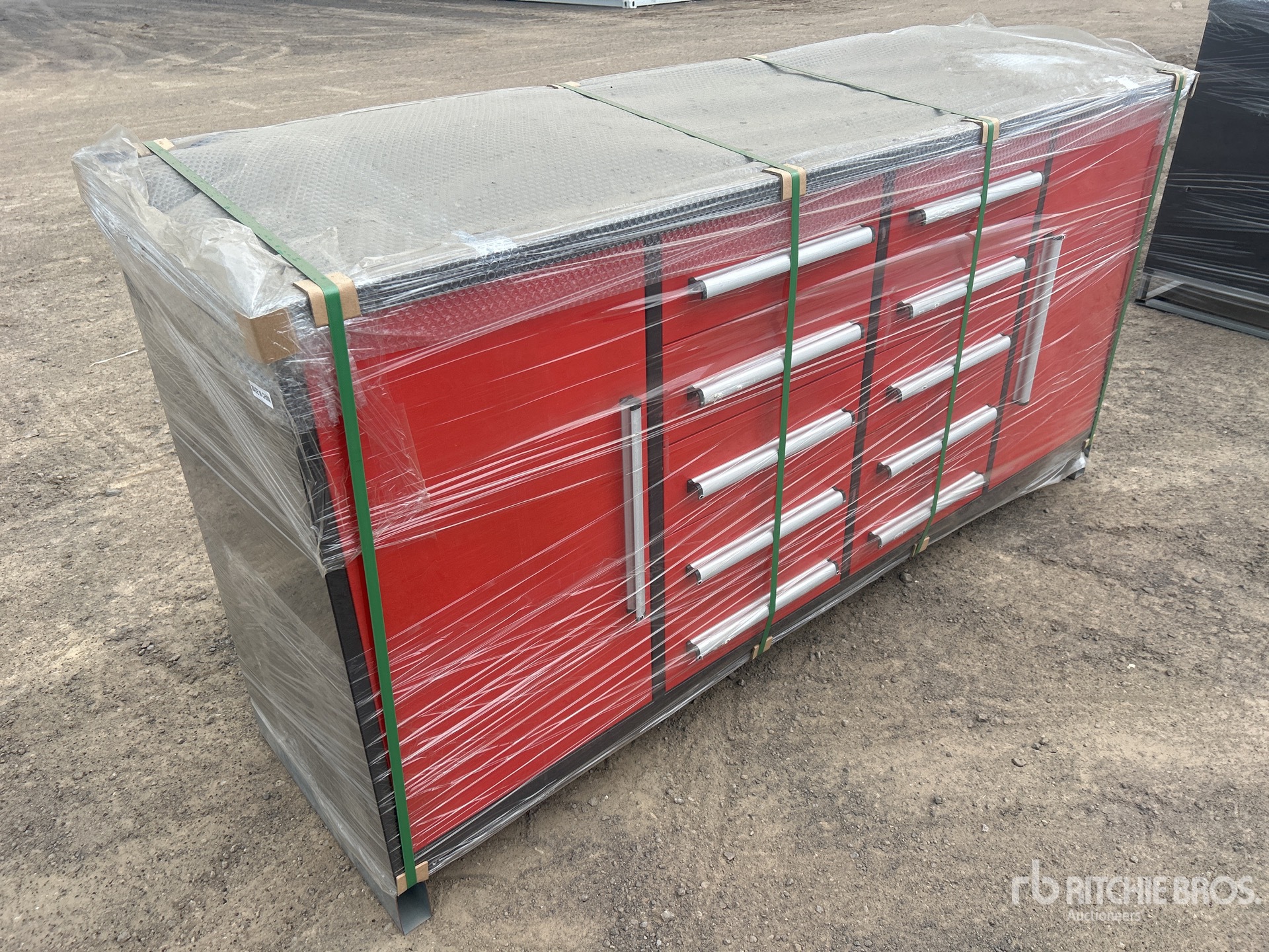 General Appearance with Bild, Ecke vorne rechts