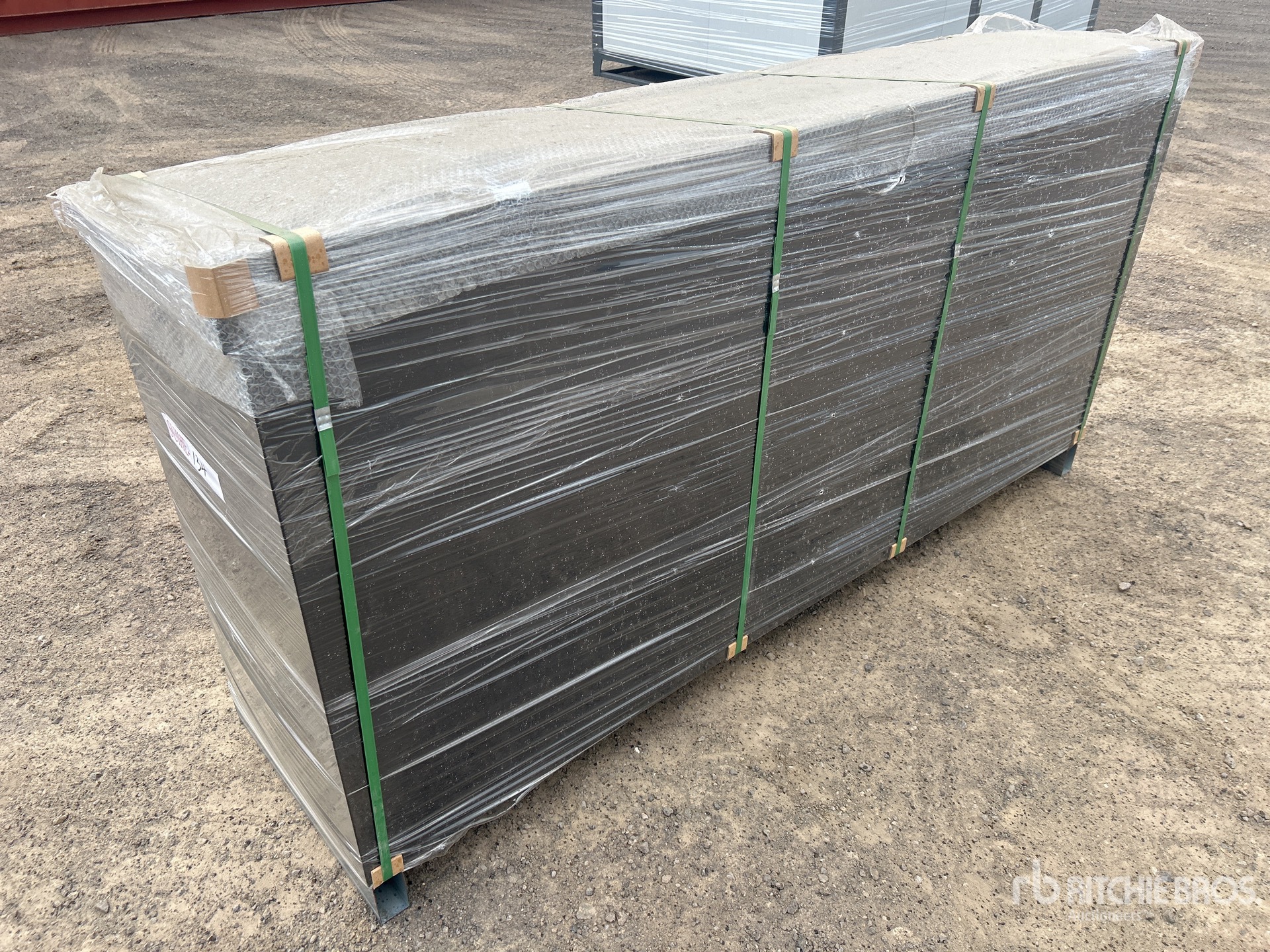 General Appearance with Bild, Ecke hinten links