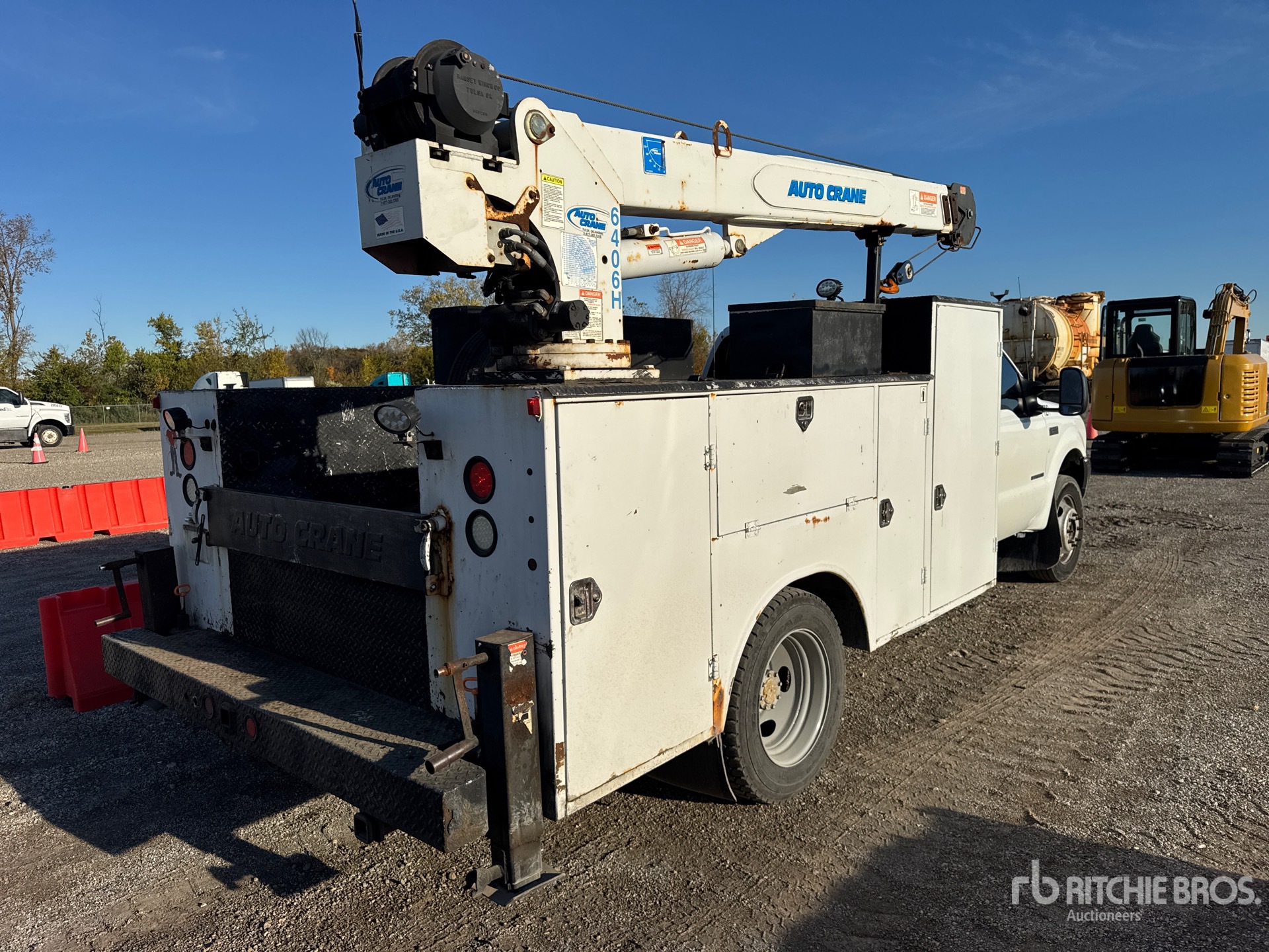 Aspect général with Image, coin arrière droit