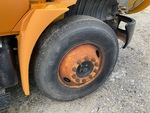 Underbody with Right Steer Tire