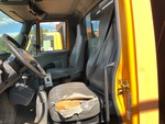Cab with Seats/armrests