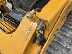 Hydraulics with Auxiliary Hydraulic Plumbing