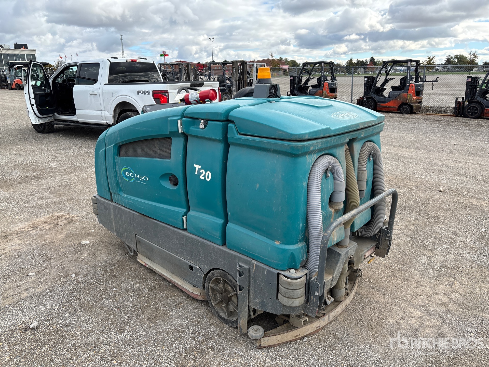 Aspect général with Image, coin arrière gauche