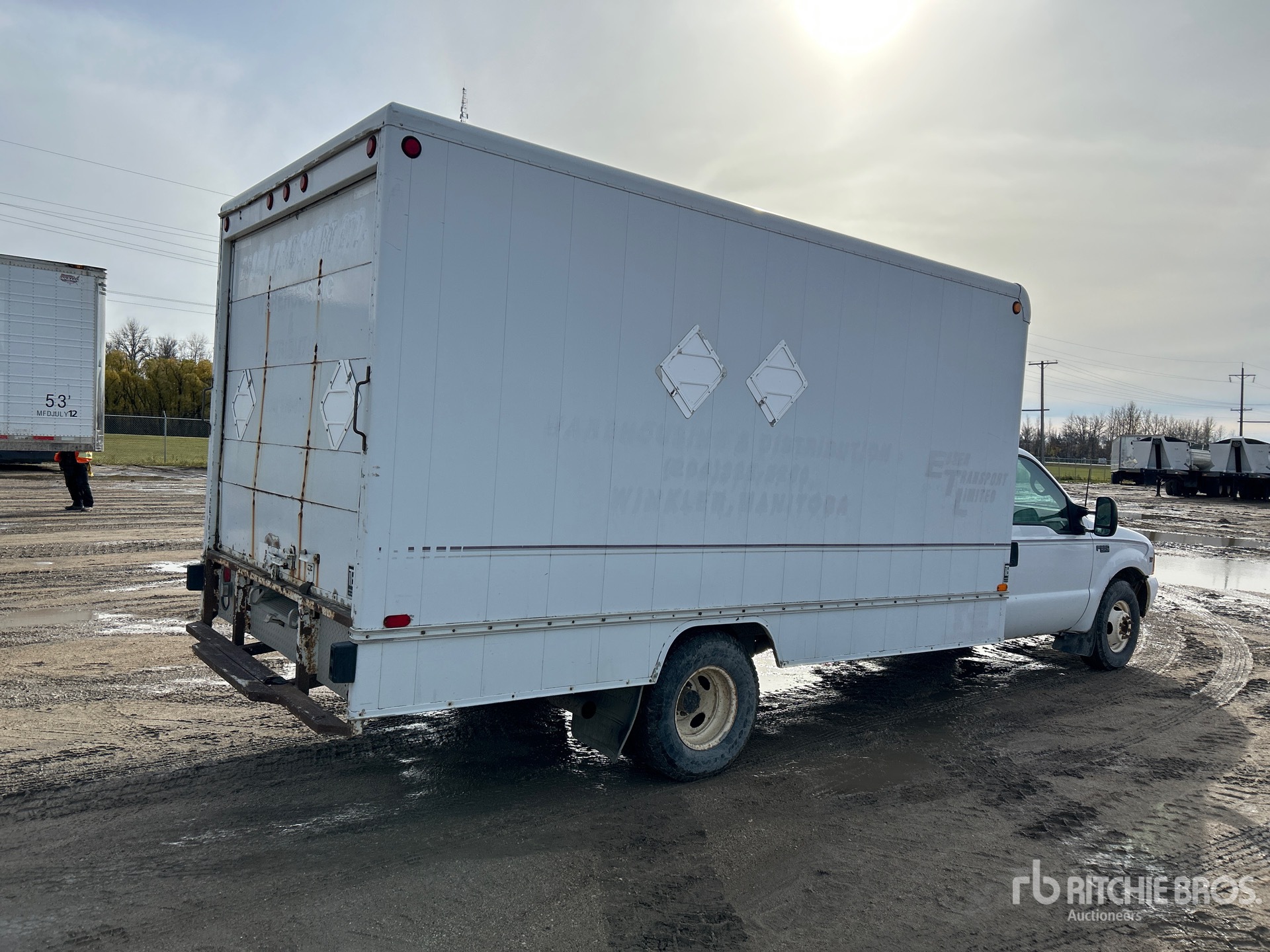 General Appearance with Picture, Right Rear Corner