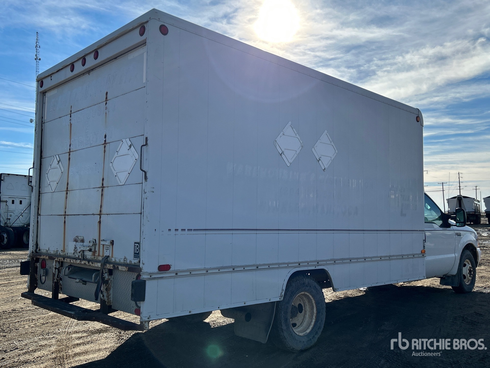 General Appearance with Imagen: esquina trasera derecha