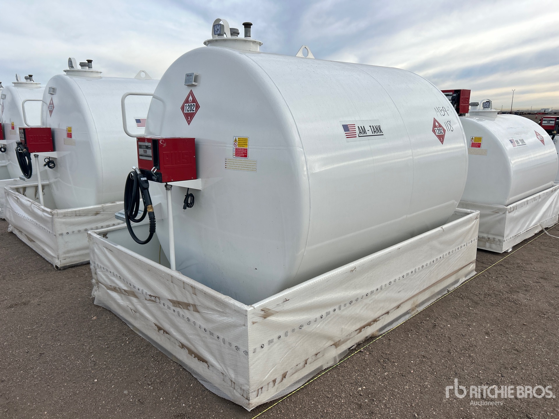 General Appearance with Bild, Ecke vorne rechts