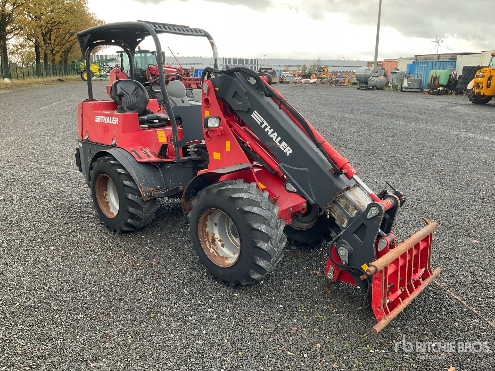 General Appearance with Picture, Right Front Corner