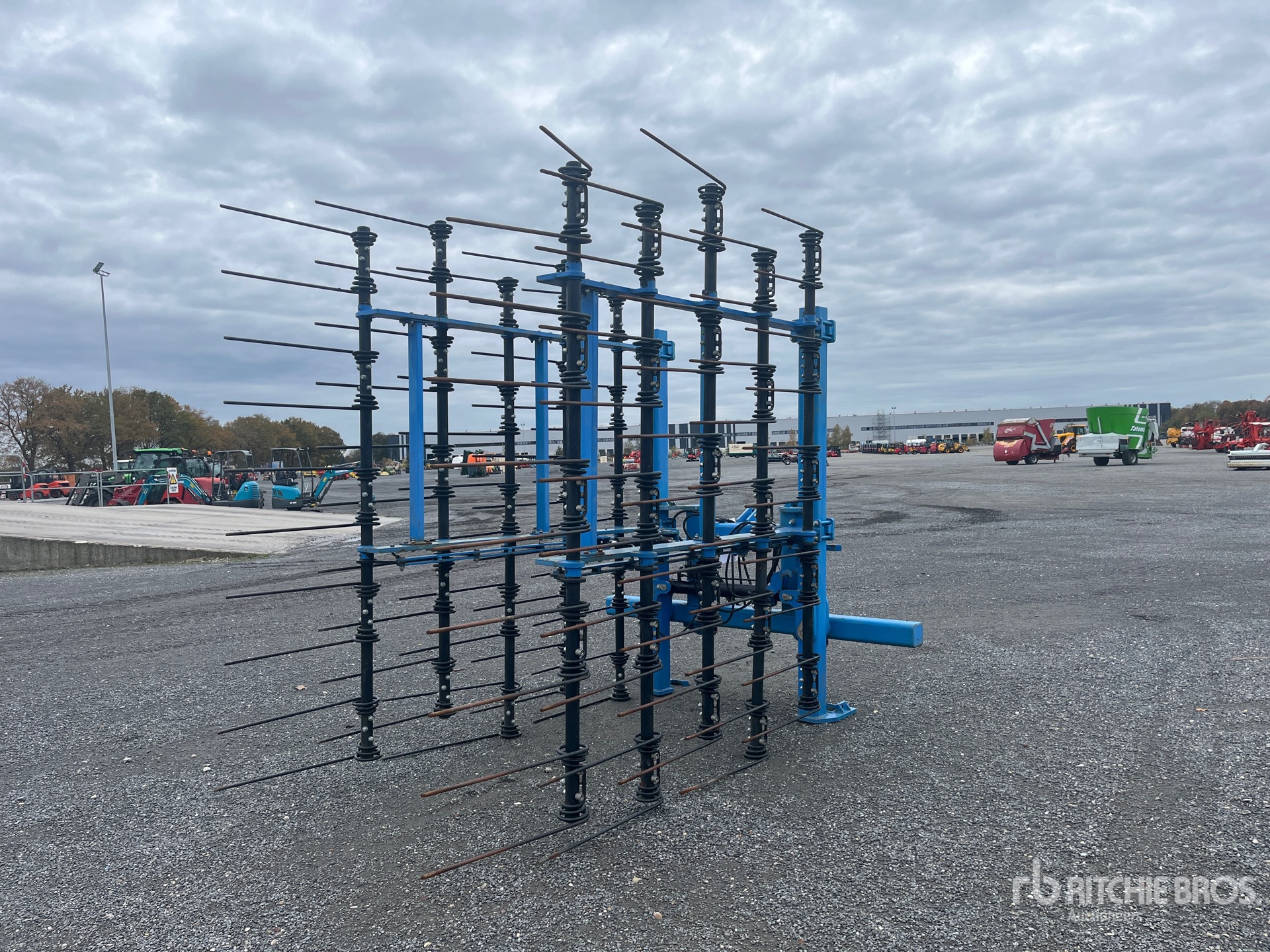 General Appearance with Bild, Ecke hinten rechts