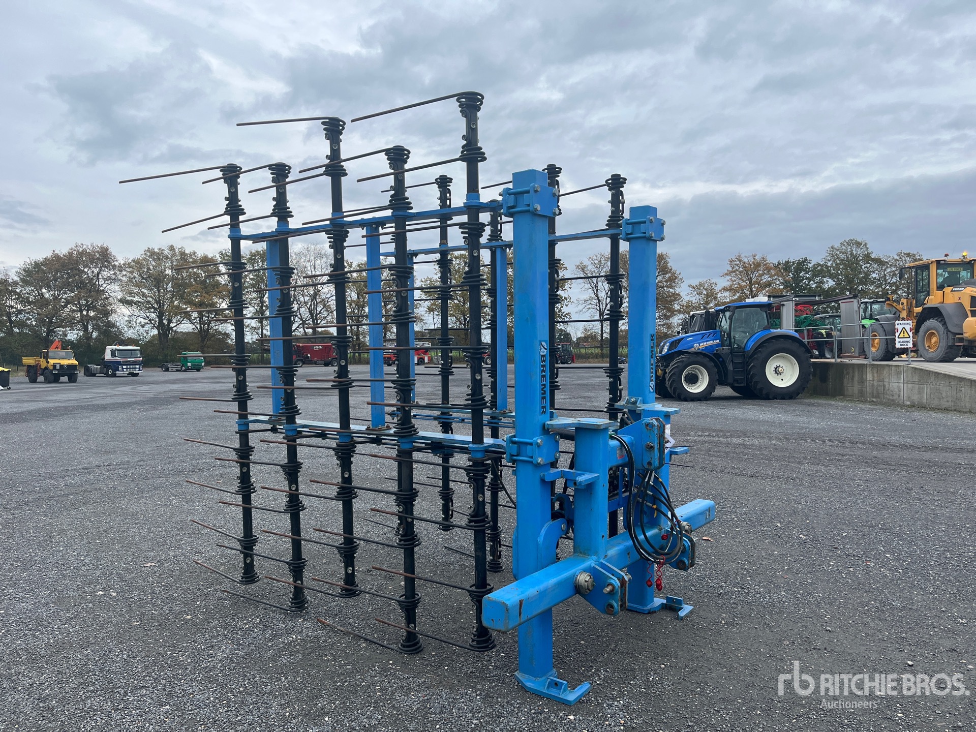 General Appearance with Bild, Ecke vorne rechts