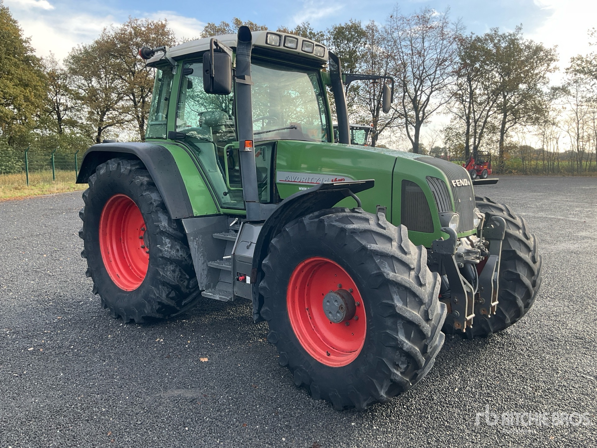 General Appearance with Bild, Ecke vorne rechts