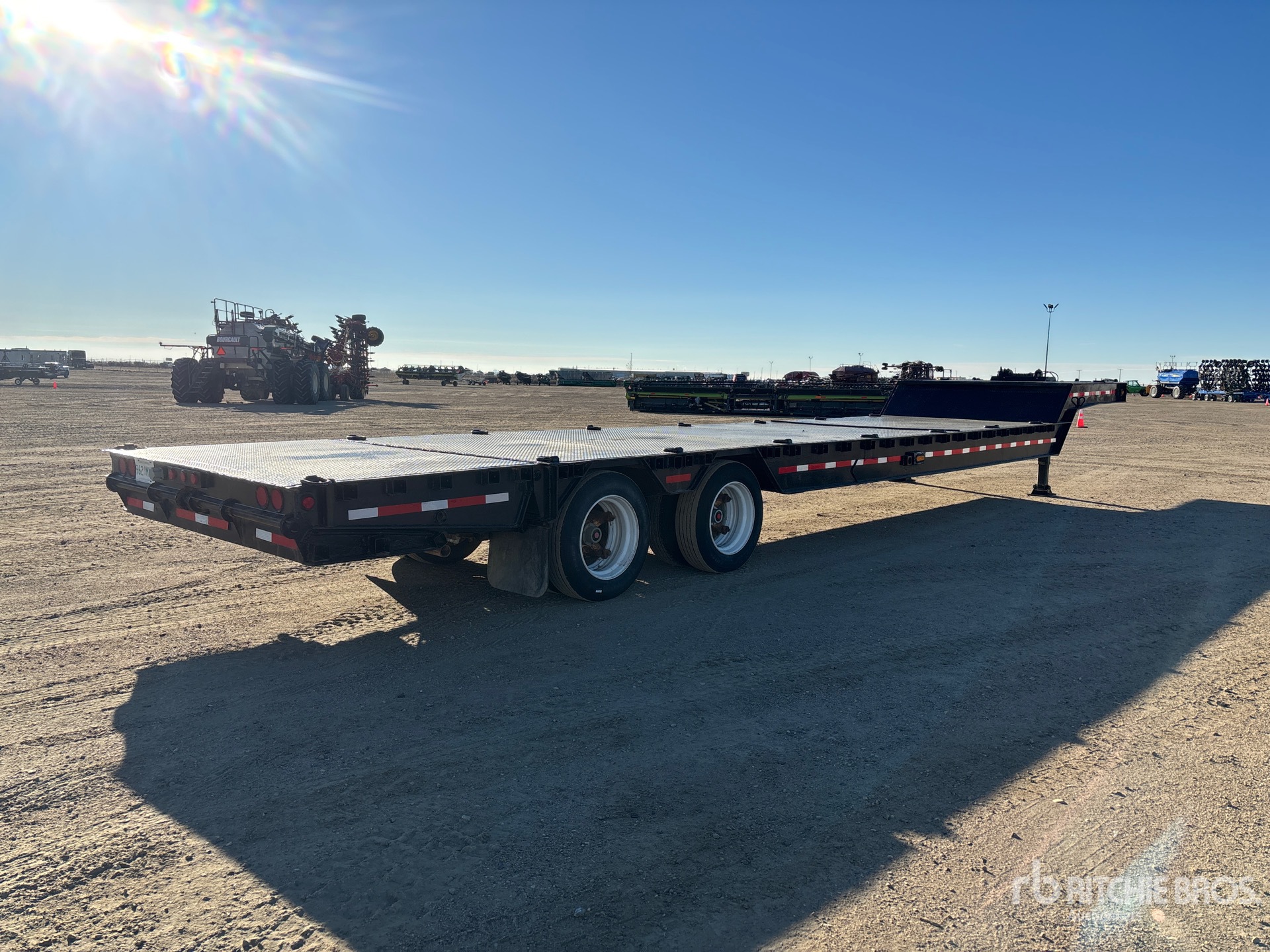 Aspect général with Image, coin arrière droit