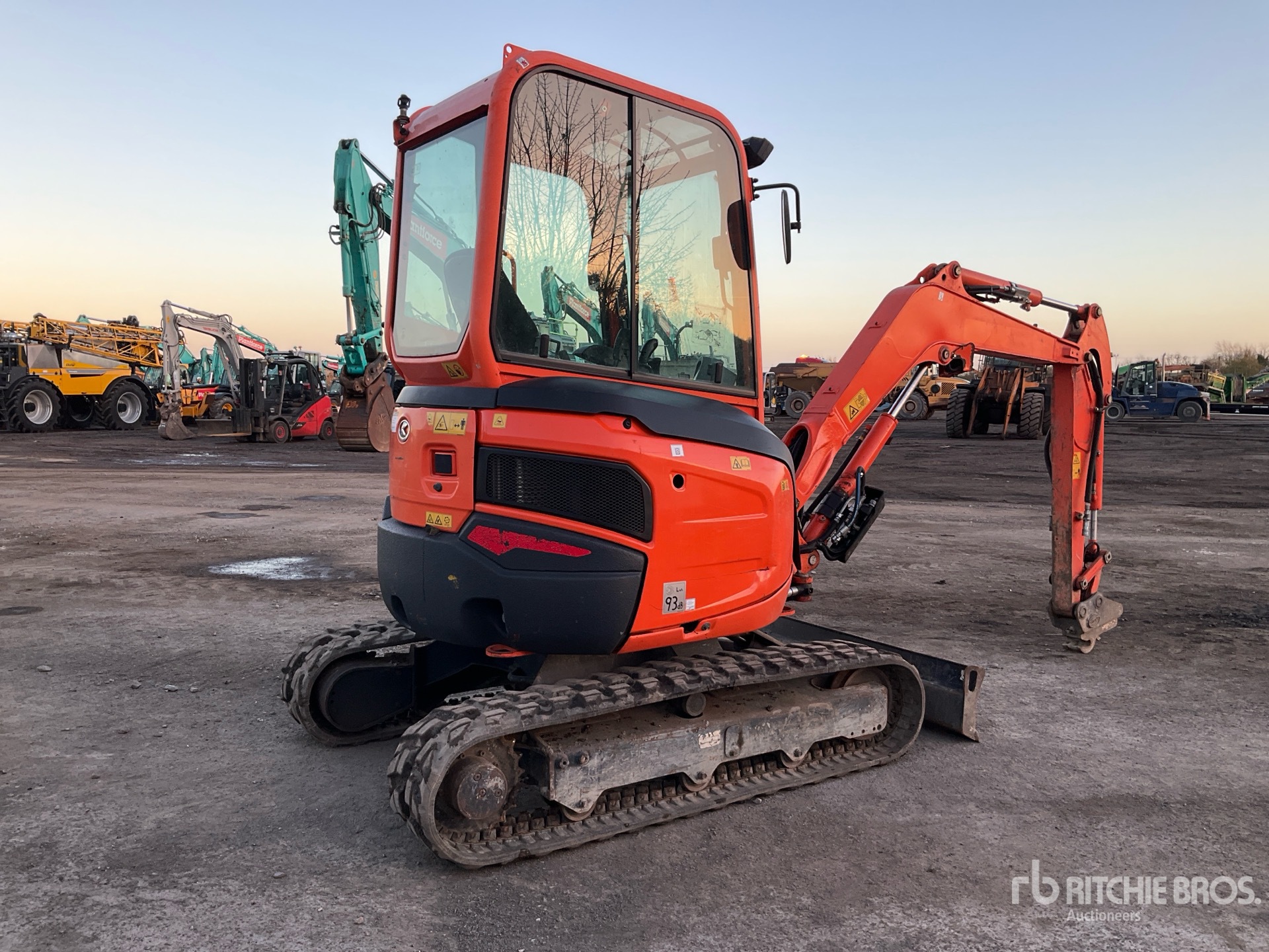 General Appearance with Imagen: esquina trasera derecha