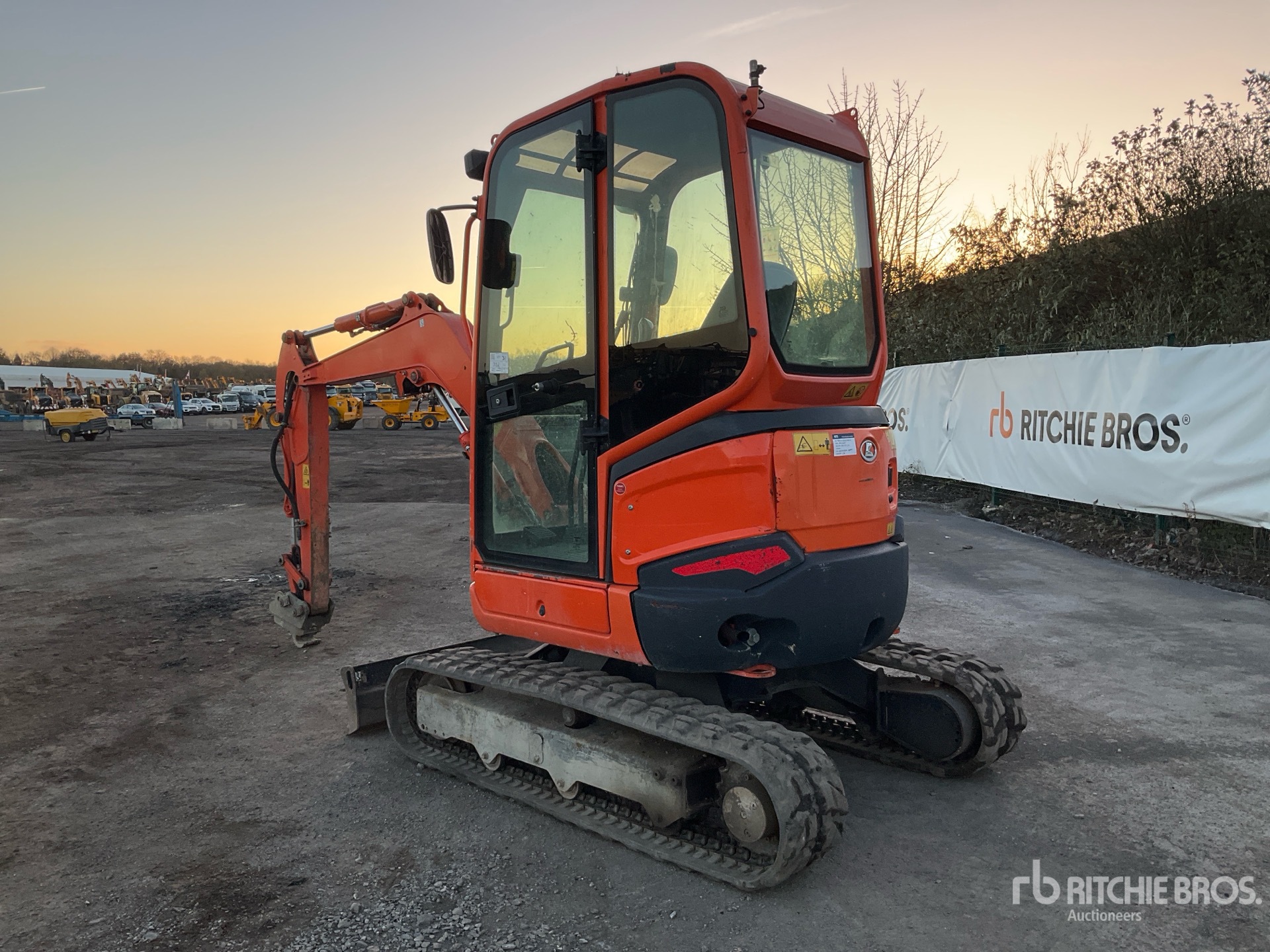 General Appearance with Imagen: esquina trasera izquierda