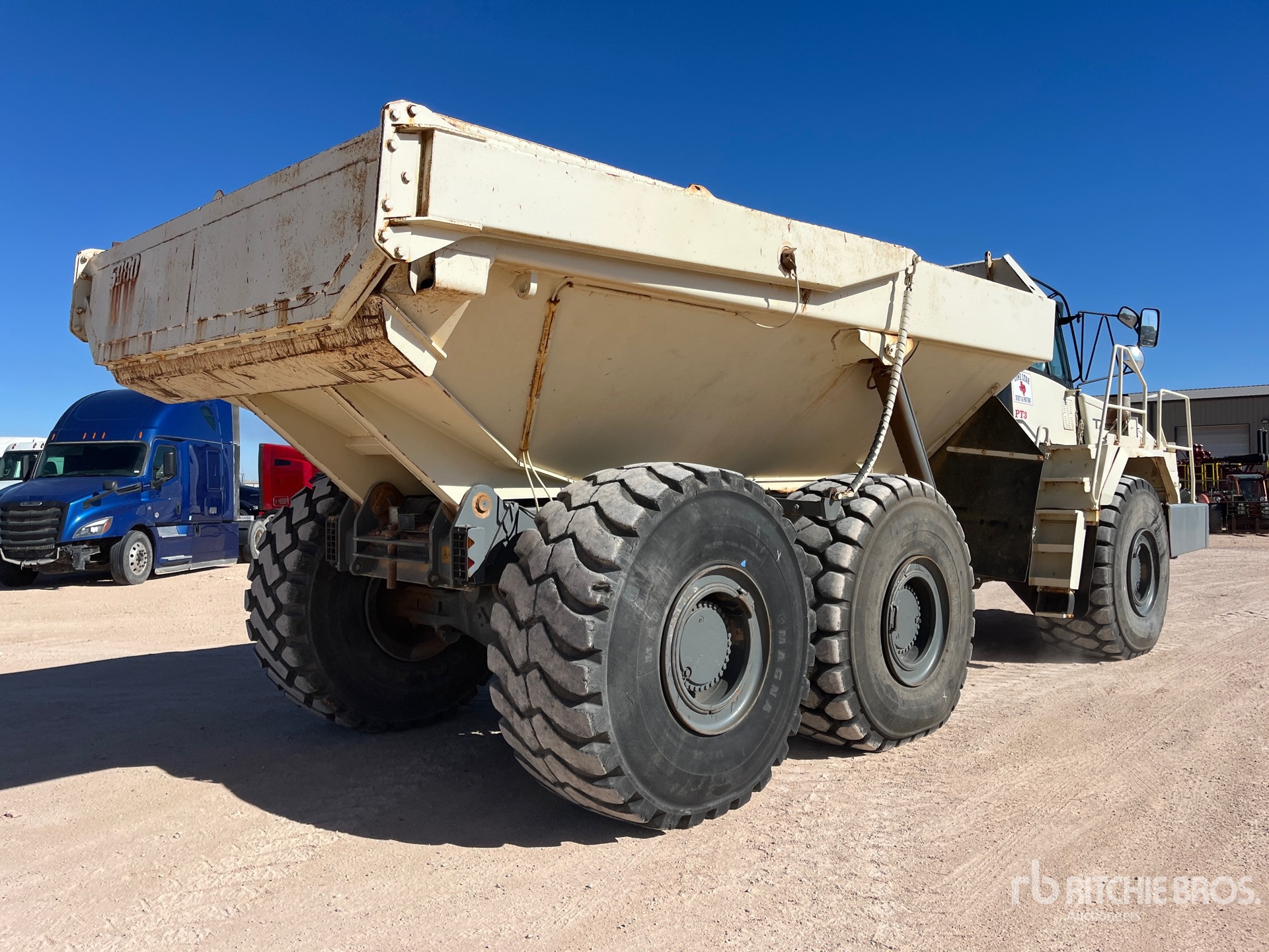 General Appearance with Picture, Right Rear Corner