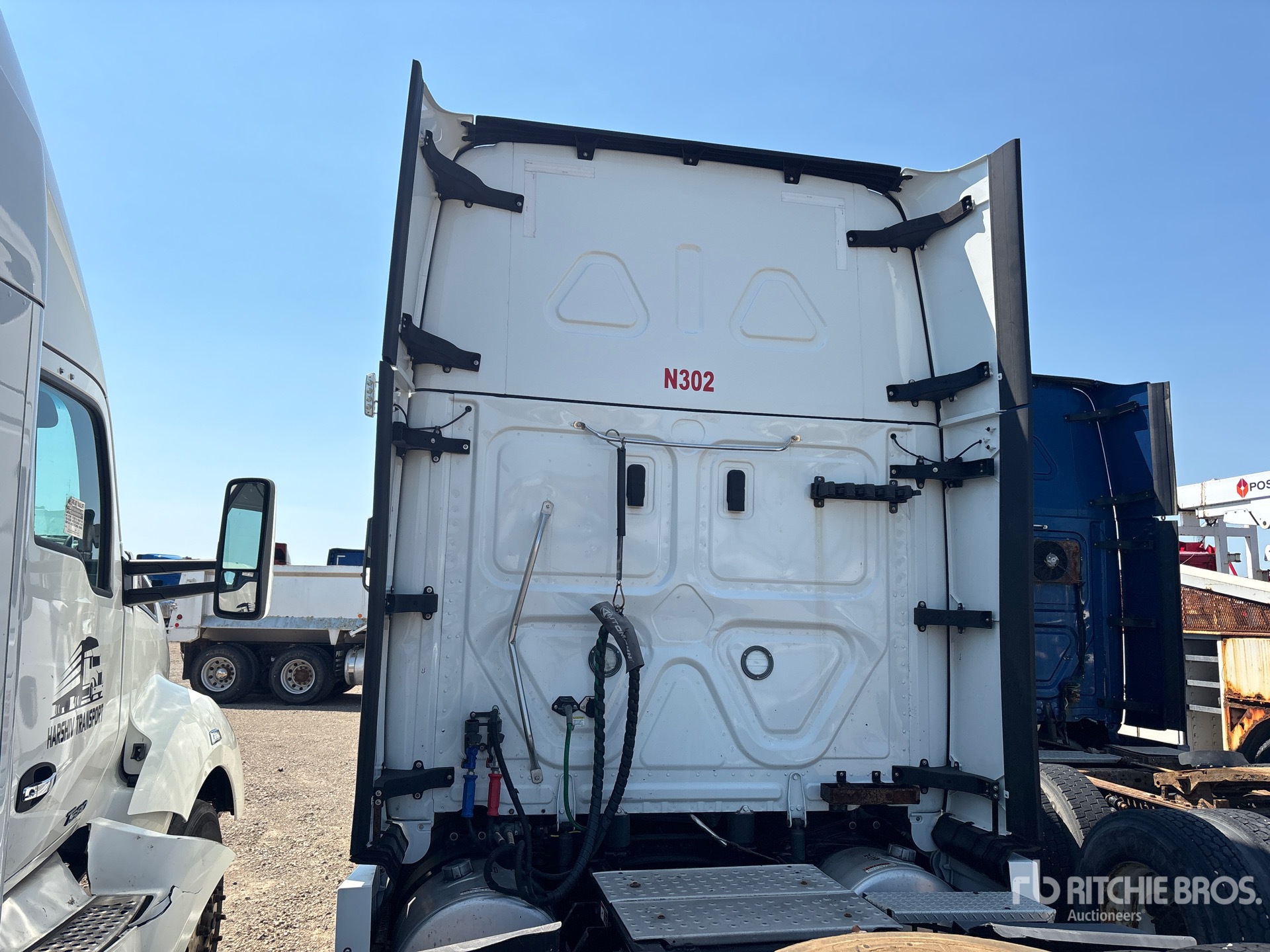 2022 Freightliner CASCADIA 126