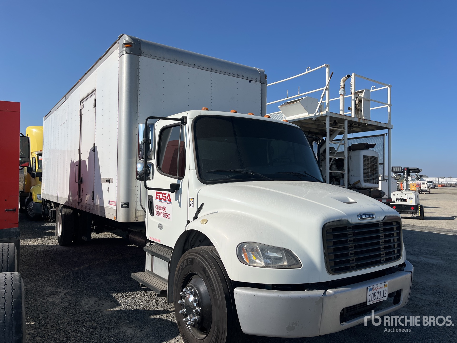 General Appearance with Bild, Ecke vorne rechts