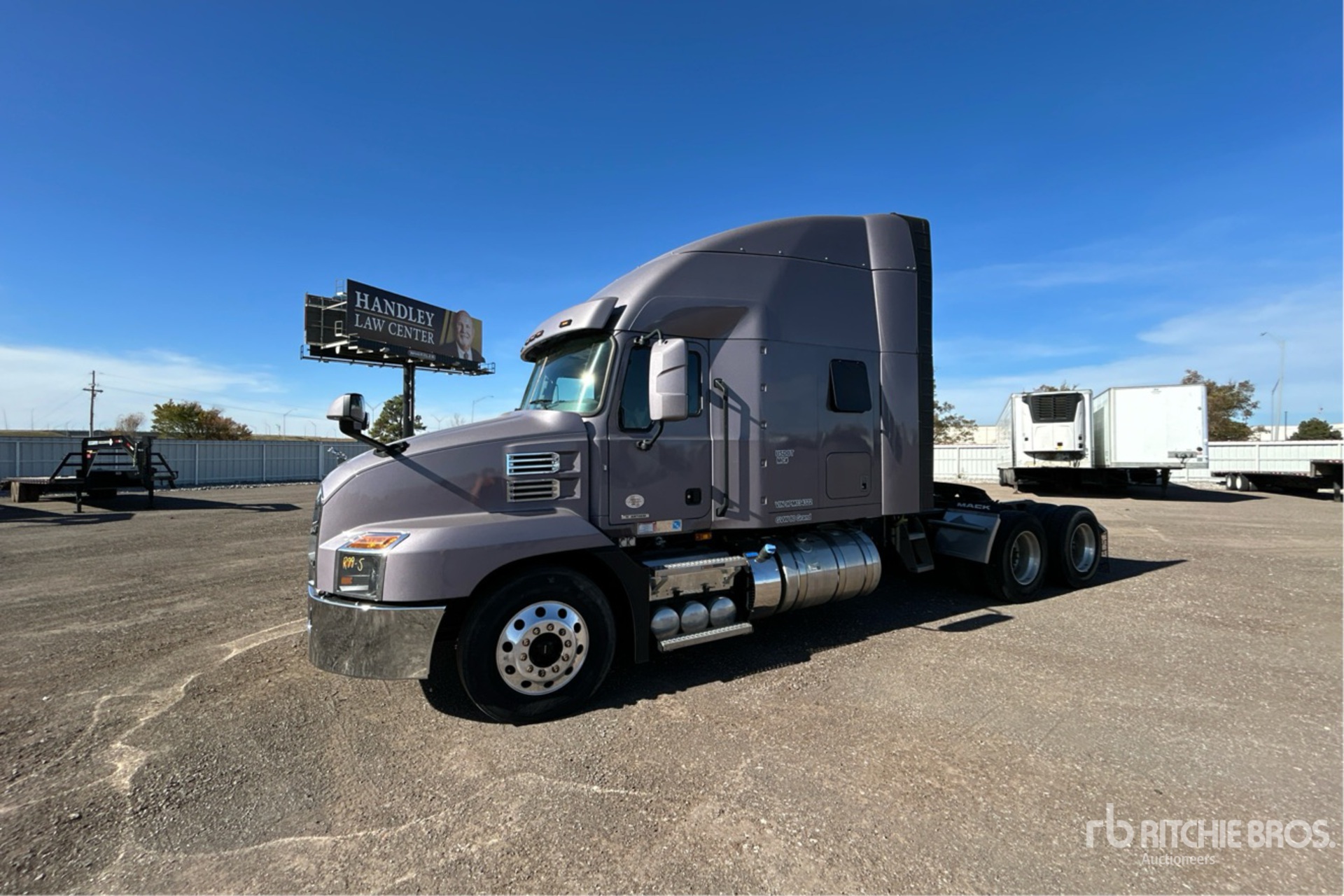 Aspect général with Image, coin avant gauche