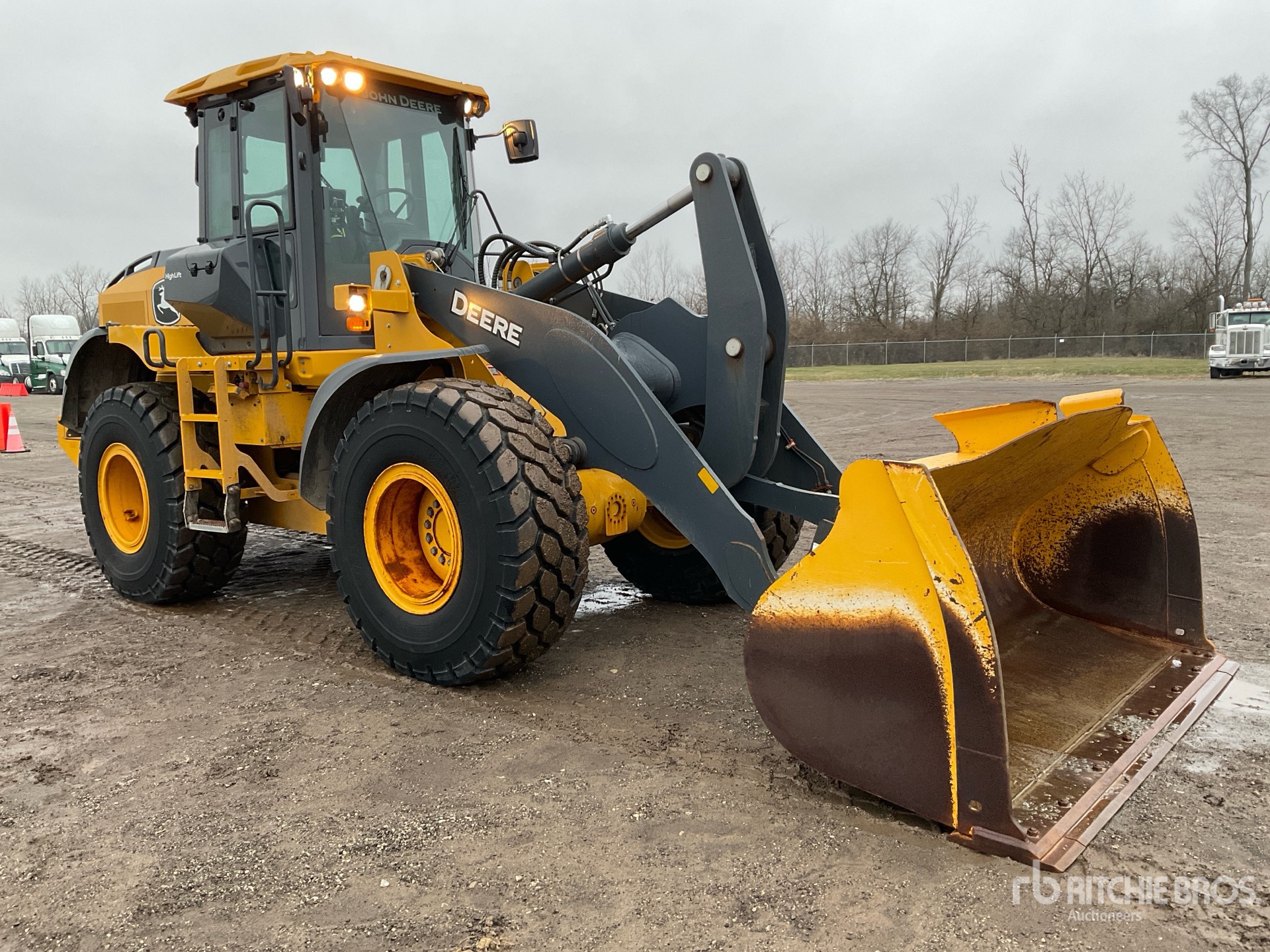 General Appearance with Picture, Right Front Corner