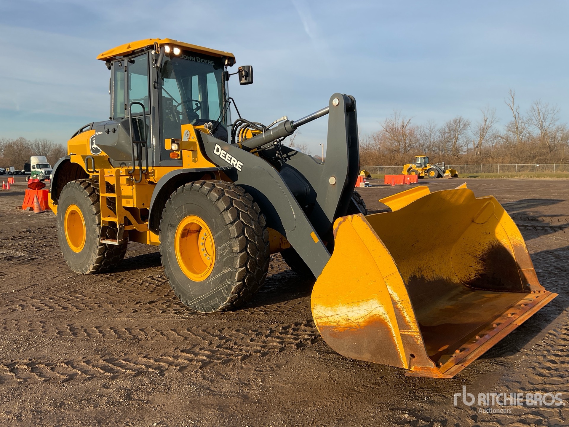 General Appearance with Picture, Right Front Corner