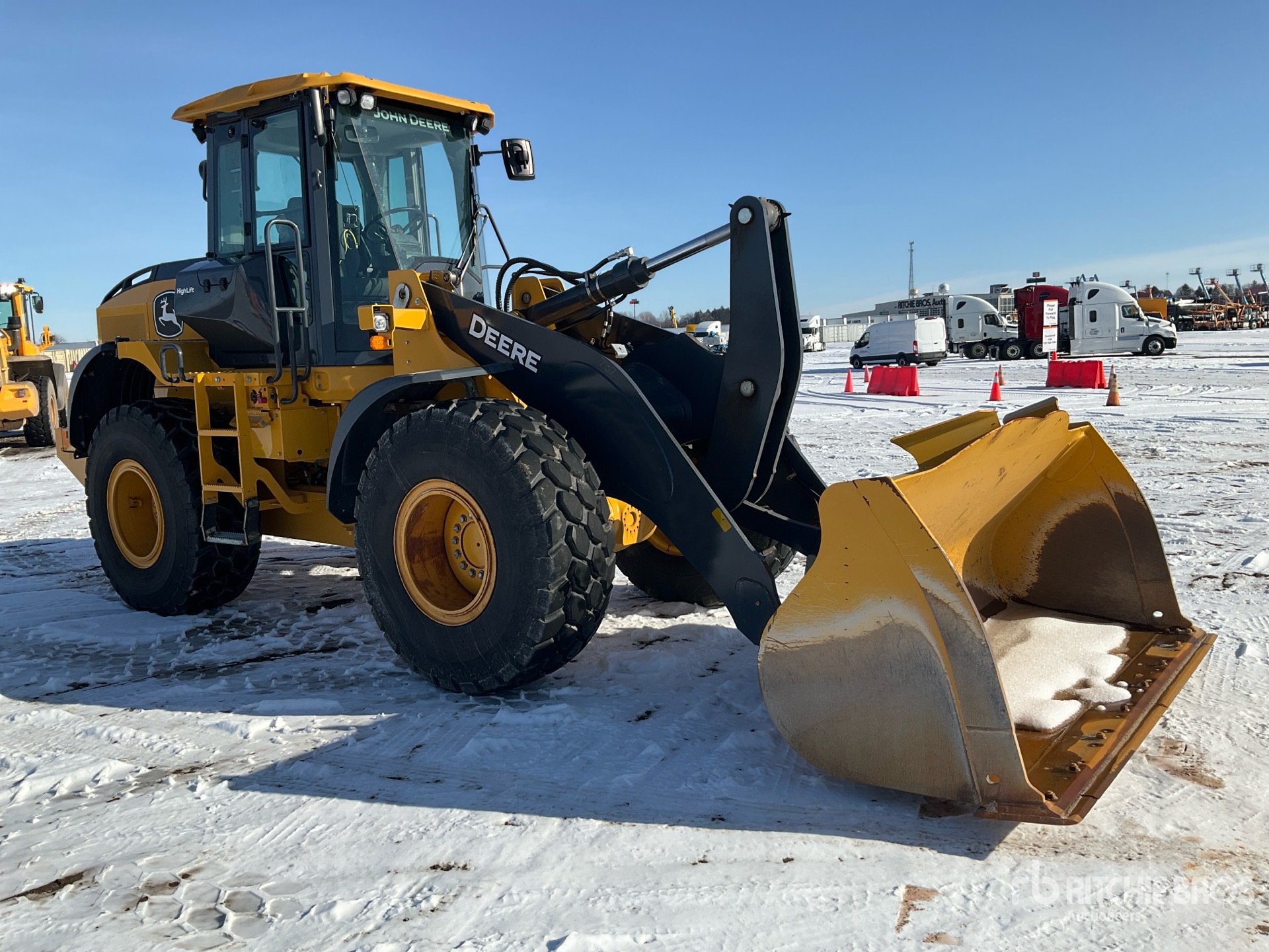 General Appearance with Picture, Right Front Corner