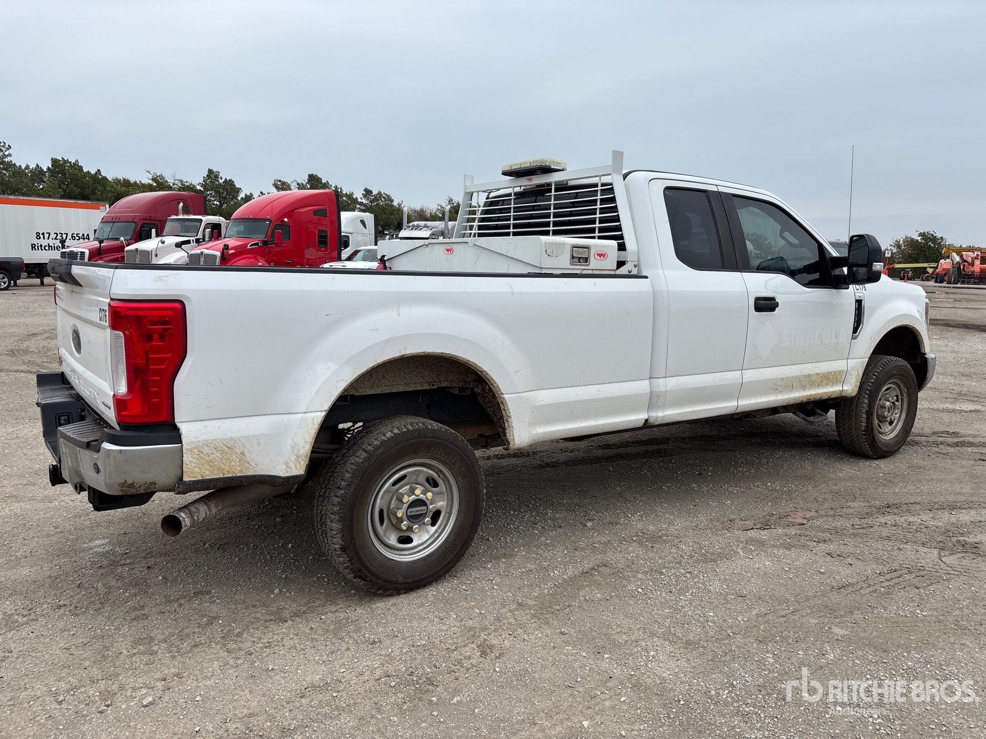 General Appearance with Picture, Right Rear Corner
