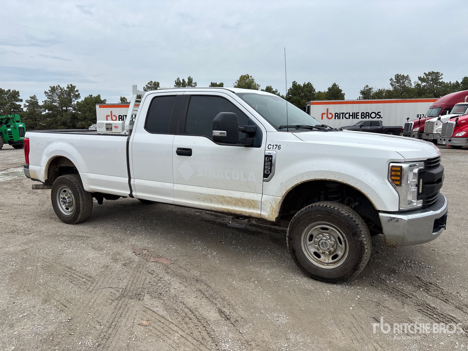 General Appearance with Picture, Right Front Corner