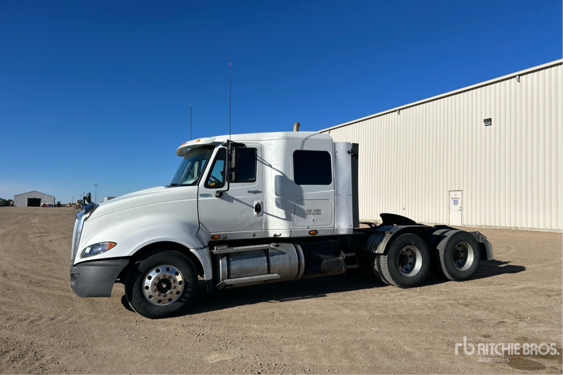 General Appearance with Picture, Left Front Corner