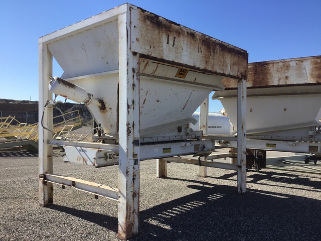 CMI 13'11x10 Aggregate Feeder