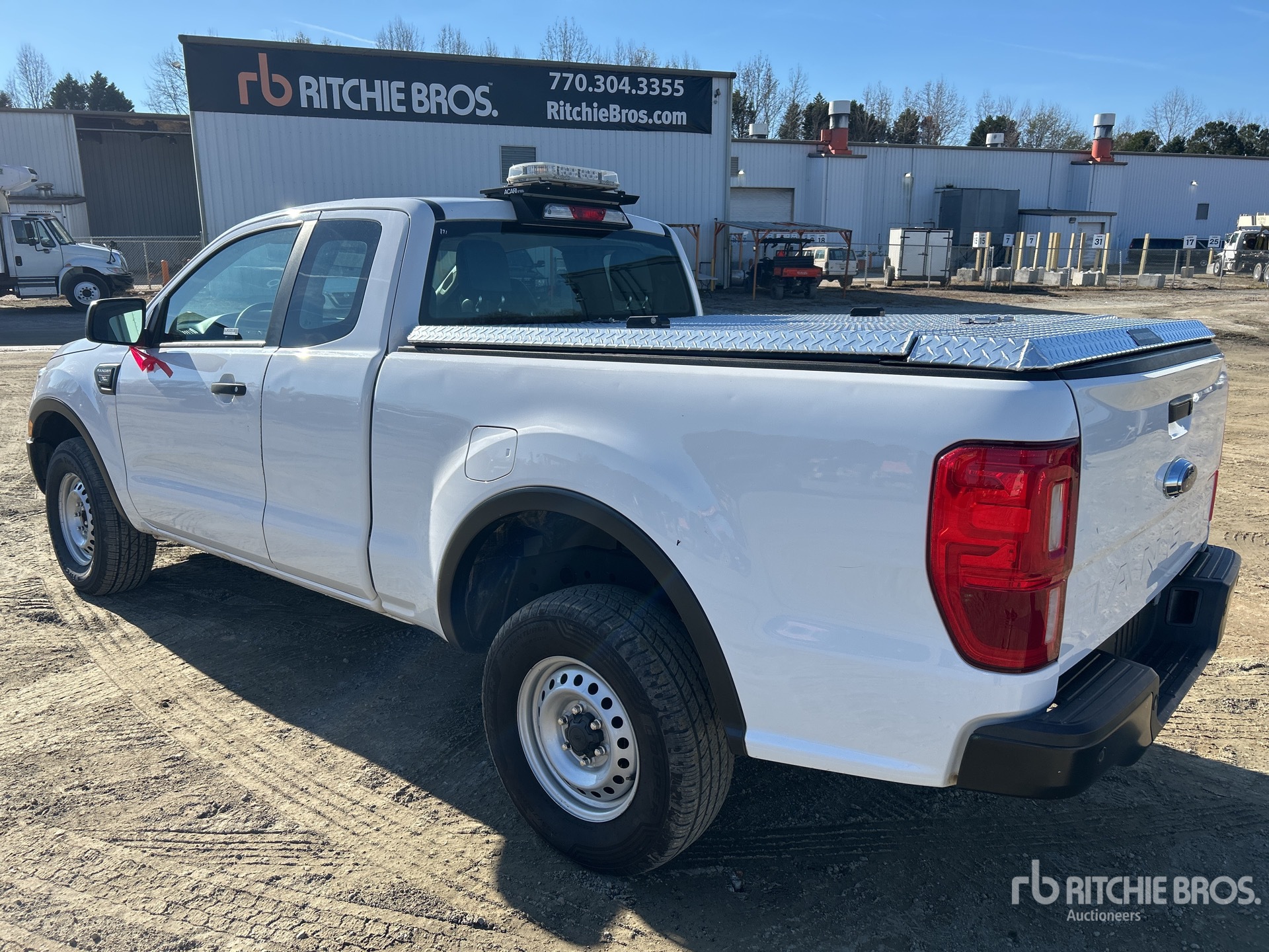 Aspect général with Image, coin arrière gauche