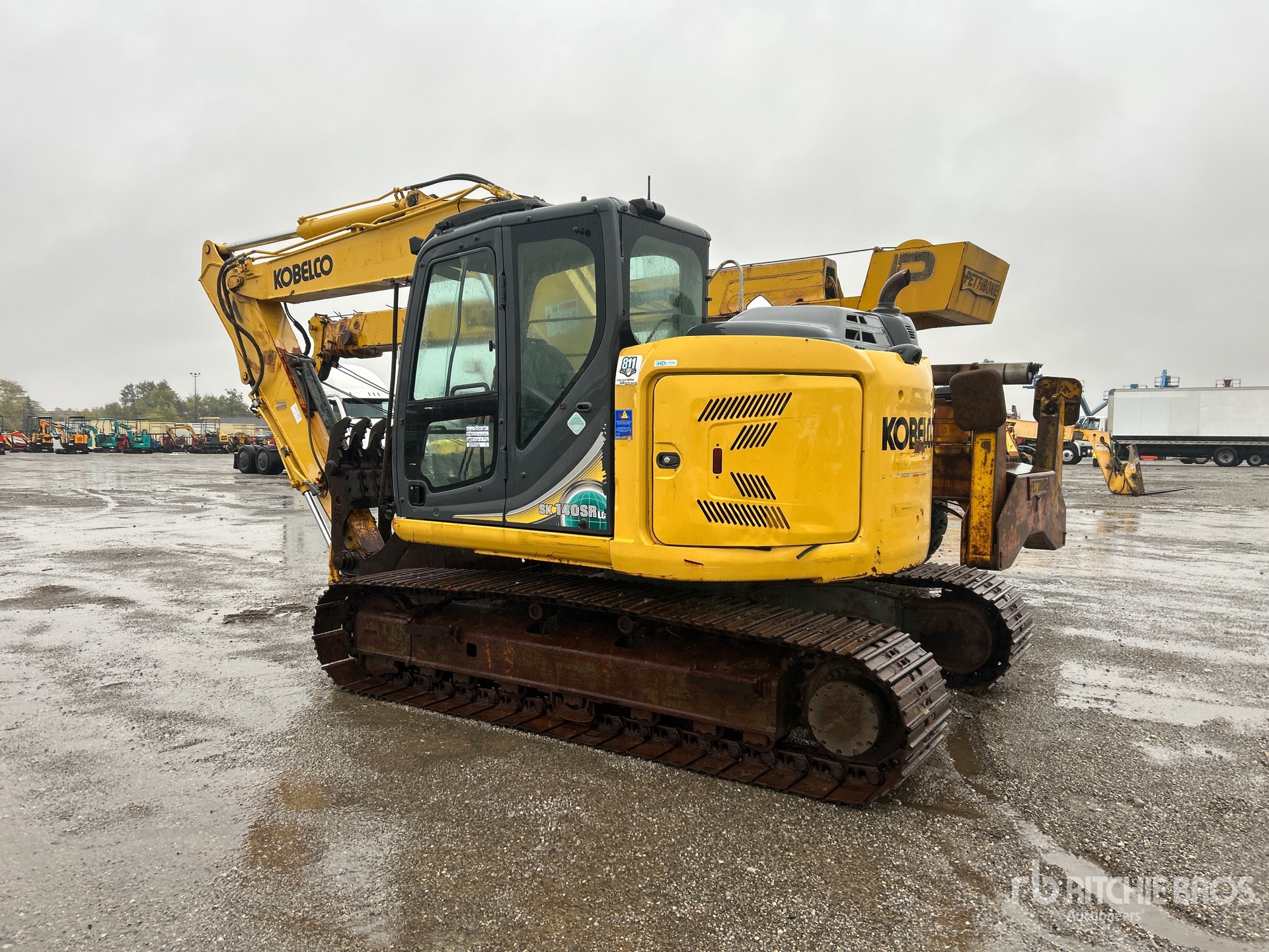 General Appearance with Foto, angolo posteriore sinistro