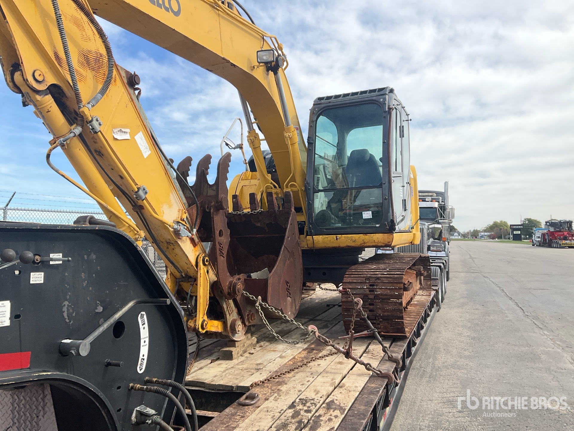 General Appearance with Featured Photo