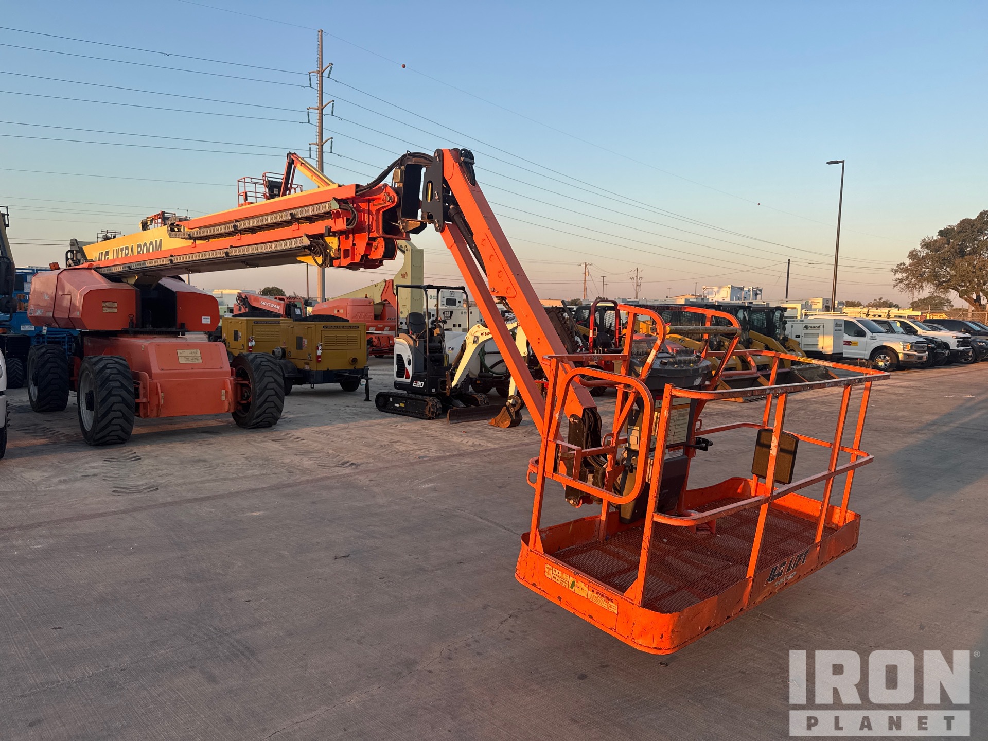 General Appearance with Foto, angolo anteriore destro