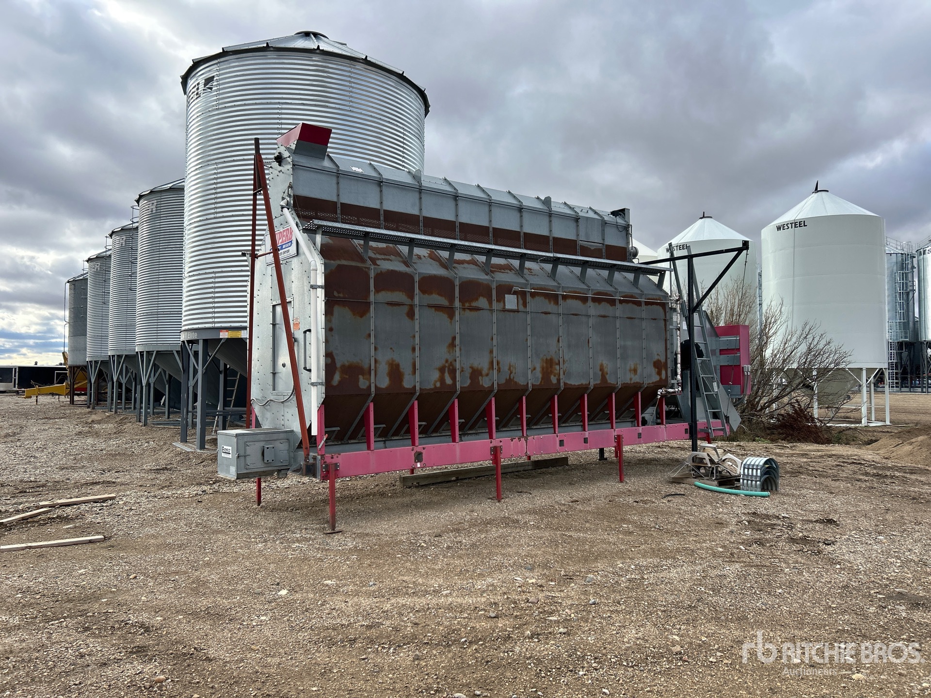 Aspect général with Image, coin avant gauche