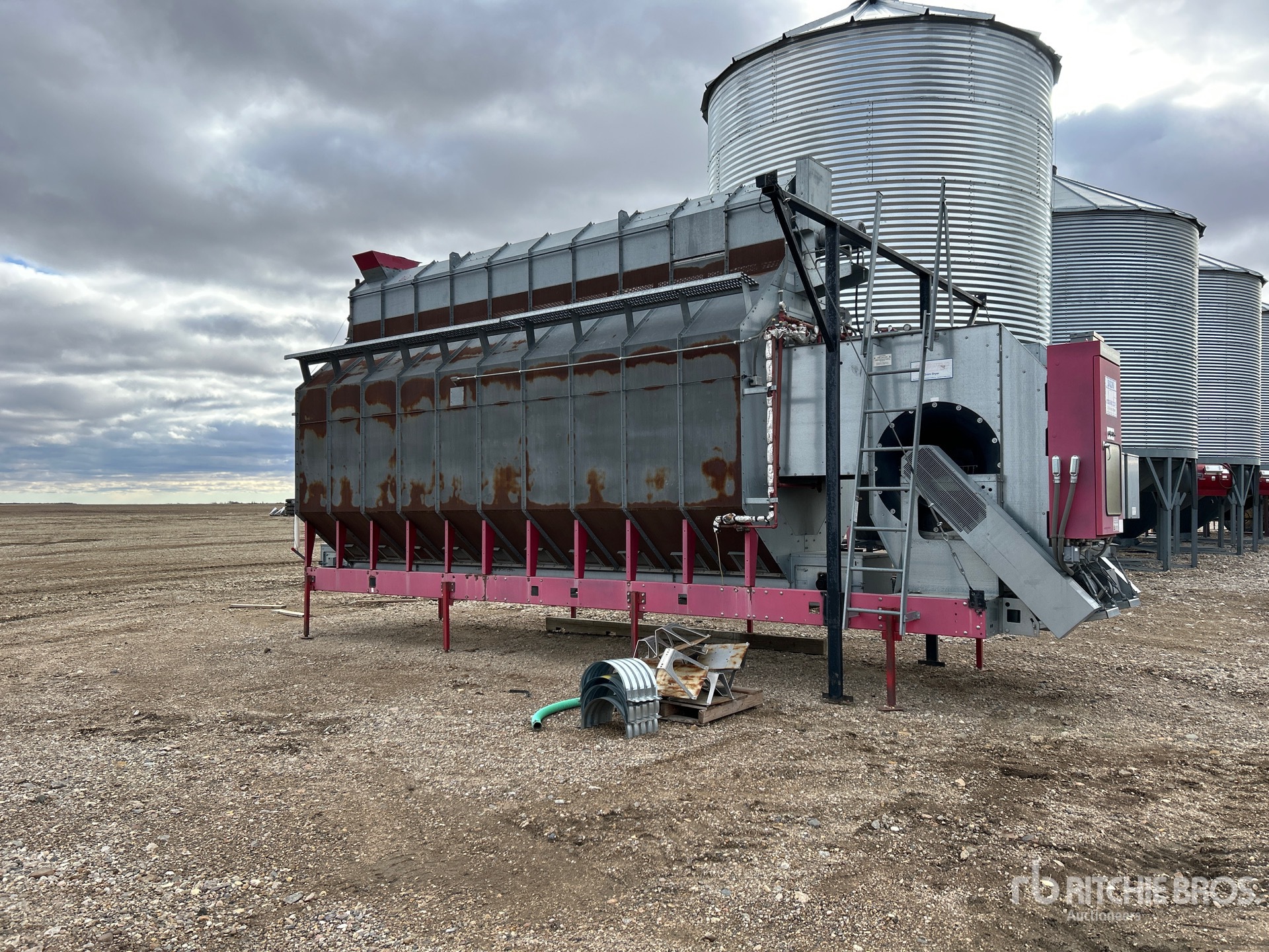Aspect général with Image, coin arrière gauche