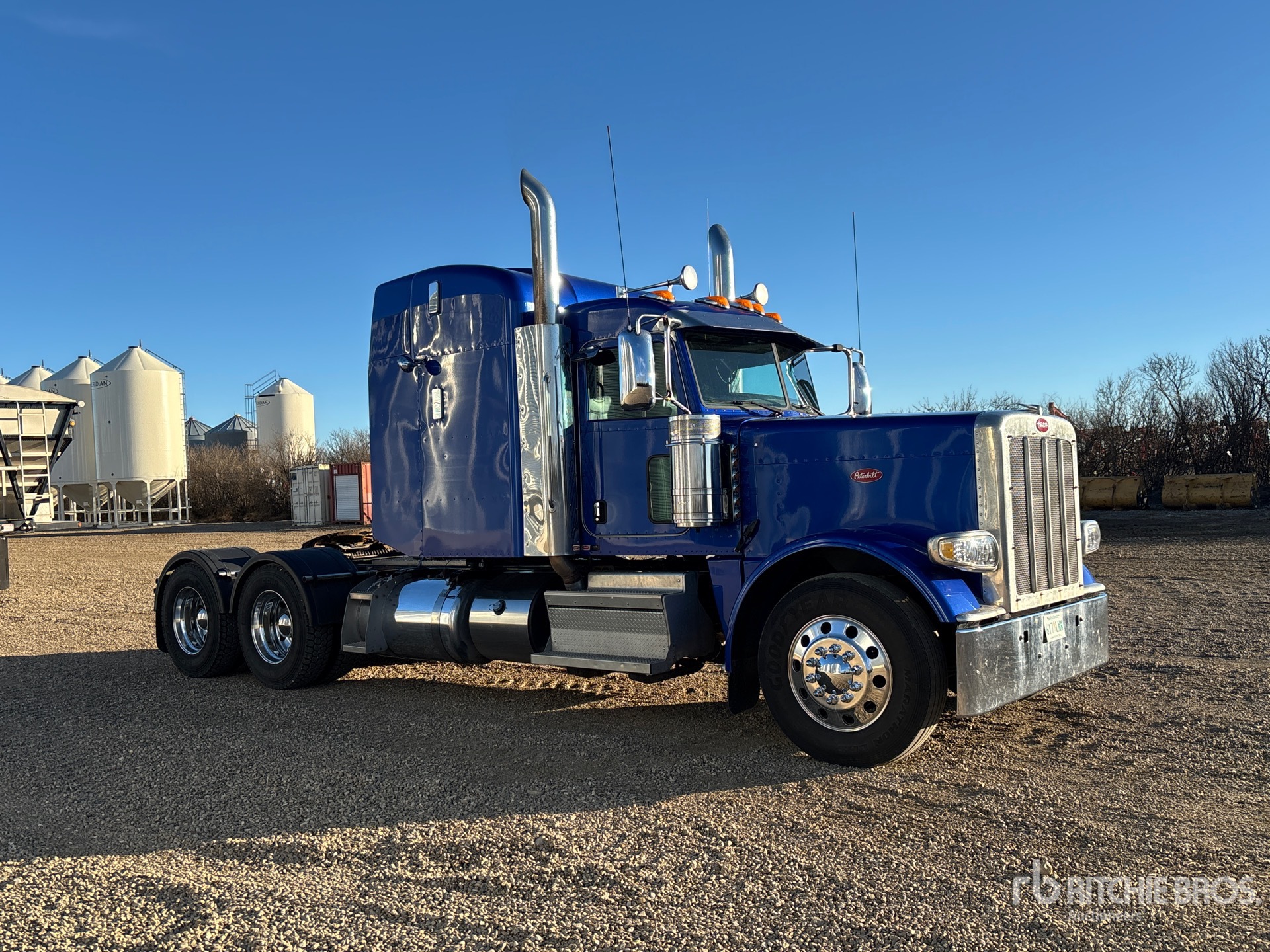 General Appearance with Imagen: esquina delantera derecha