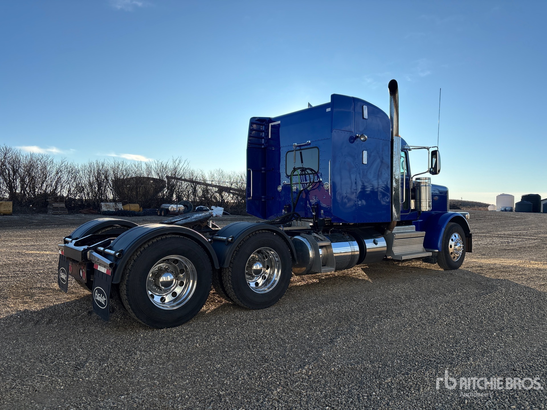 General Appearance with Imagen: esquina trasera derecha