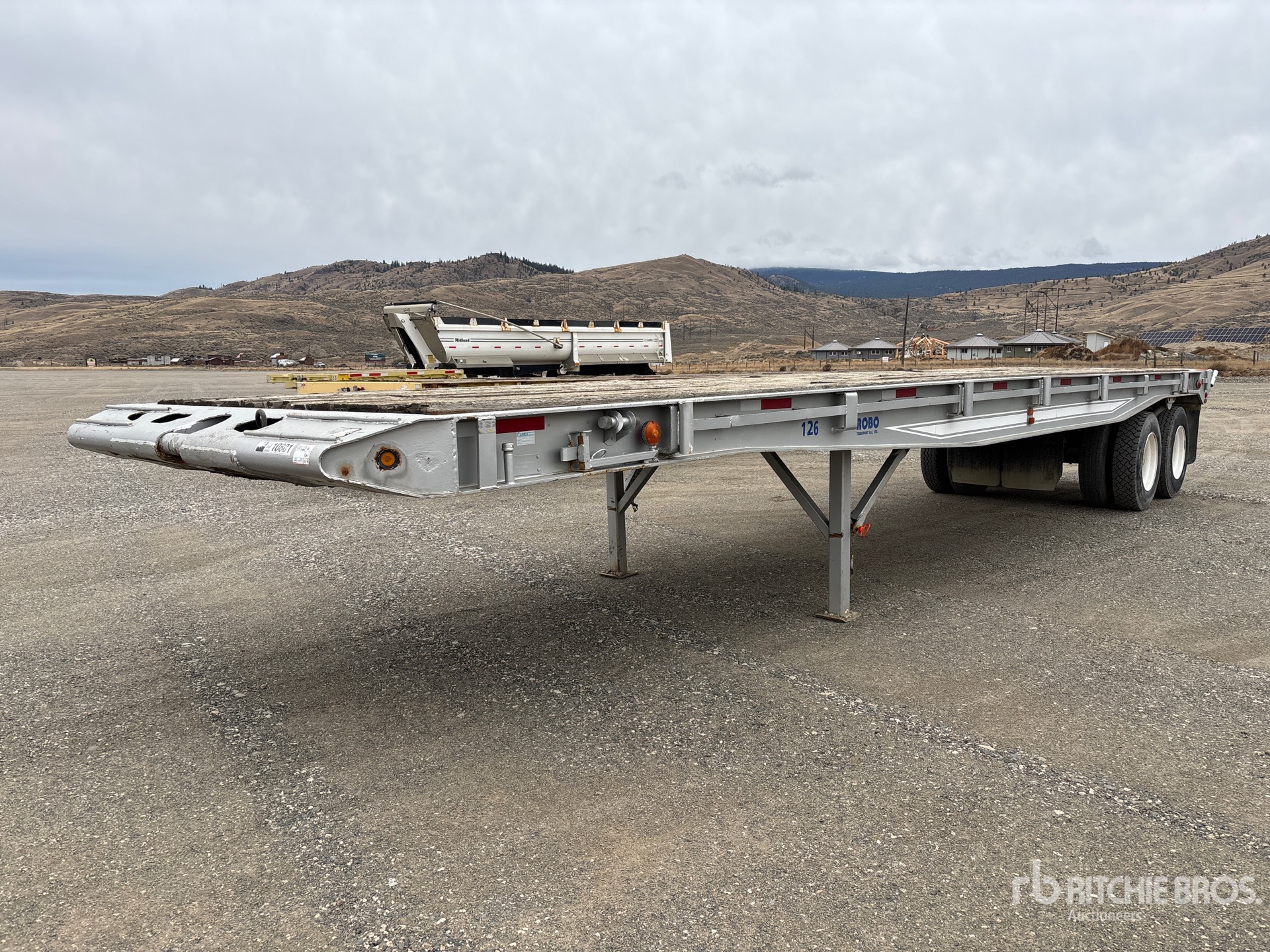 General Appearance with Foto, angolo anteriore sinistro