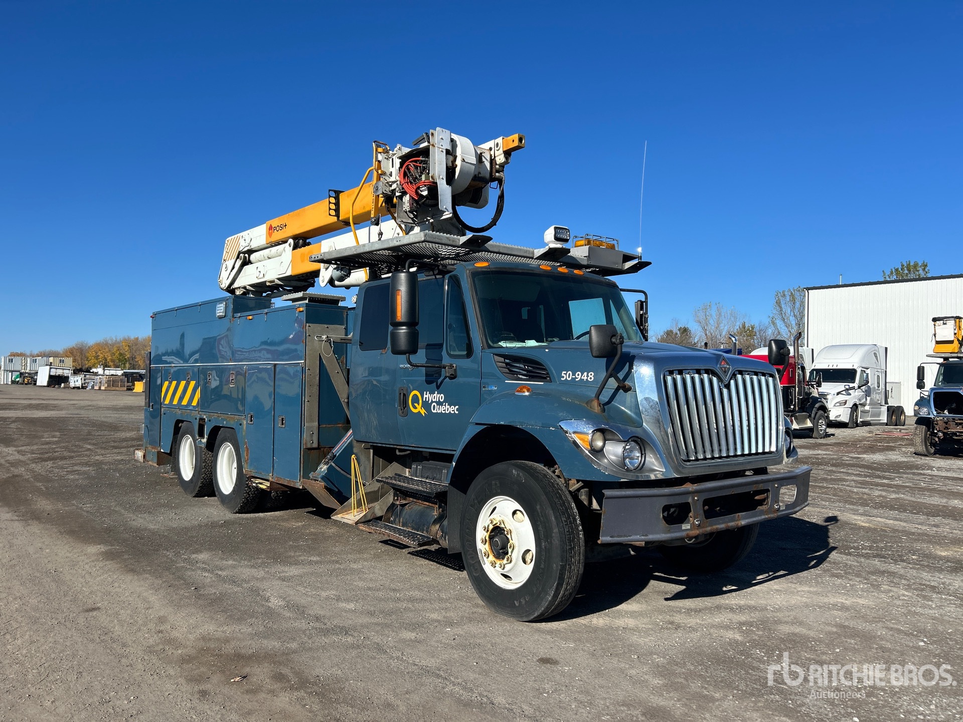 Aspect général with Image, coin avant droit