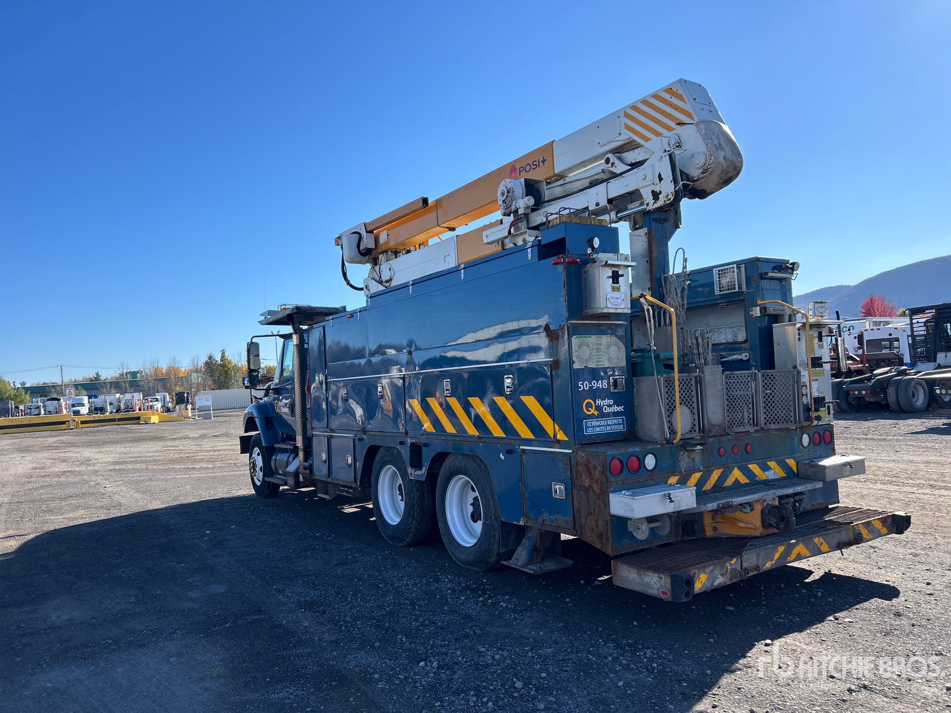 Aspect général with Image, coin arrière gauche