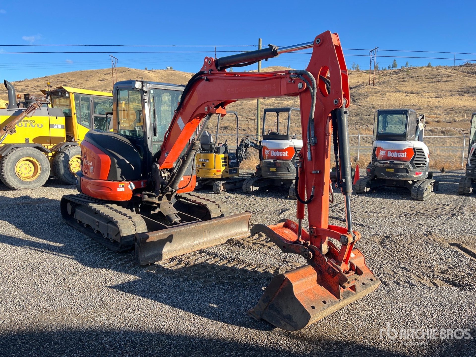 General Appearance with Picture, Right Front Corner