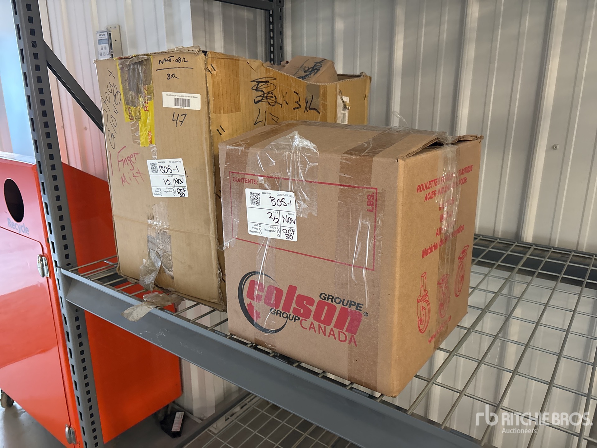 General Appearance with Image, coin avant gauche