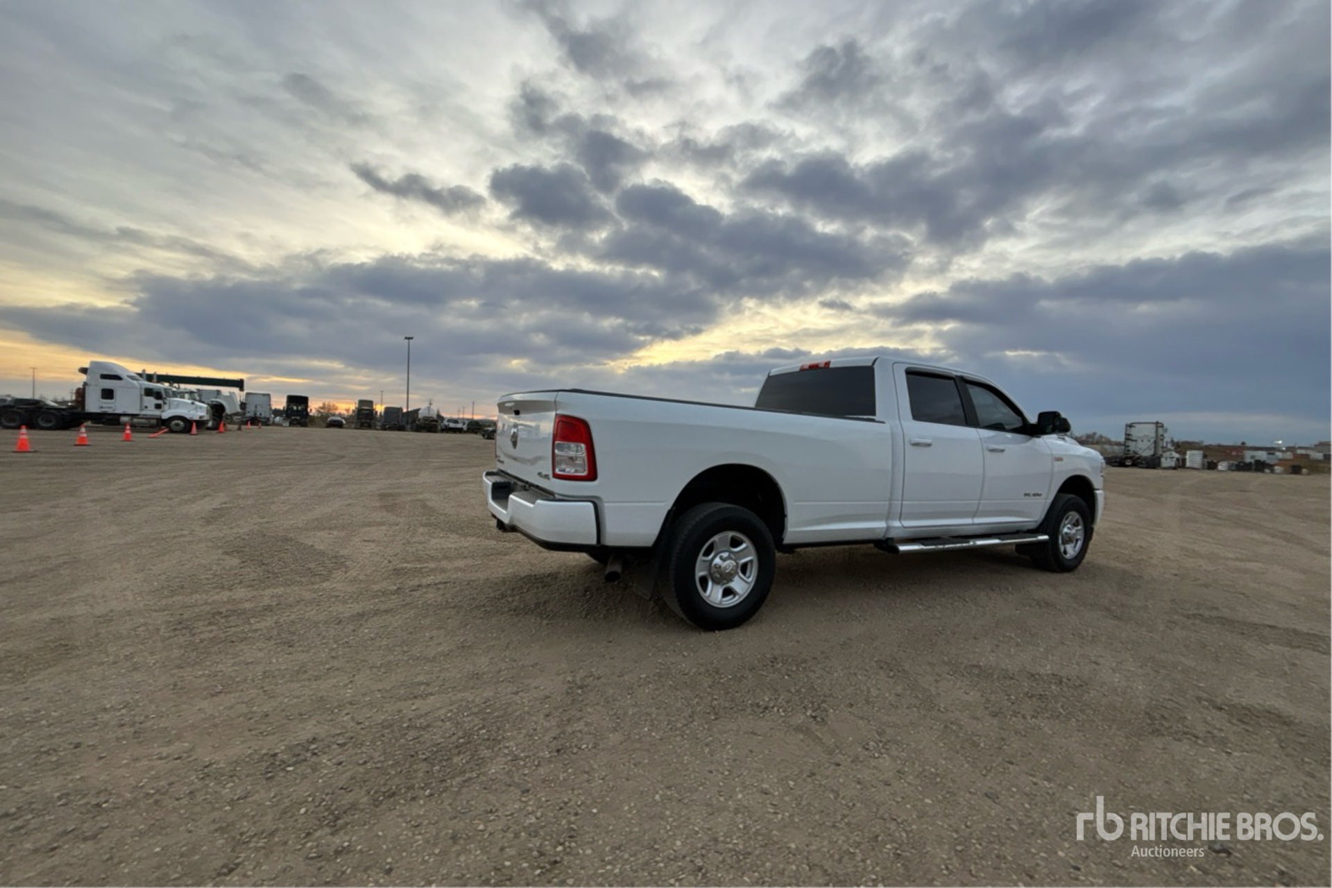General Appearance with Picture, Right Rear Corner