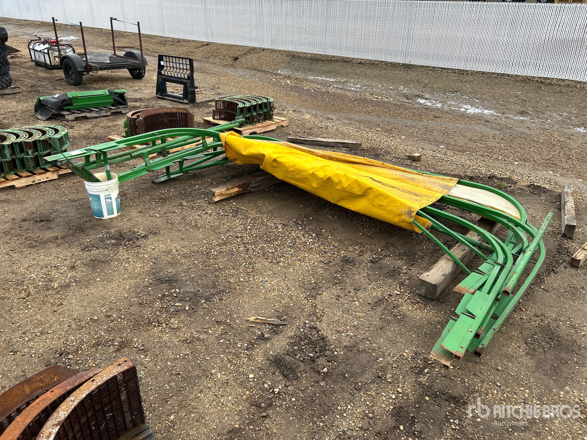 General Appearance with Image, coin avant gauche