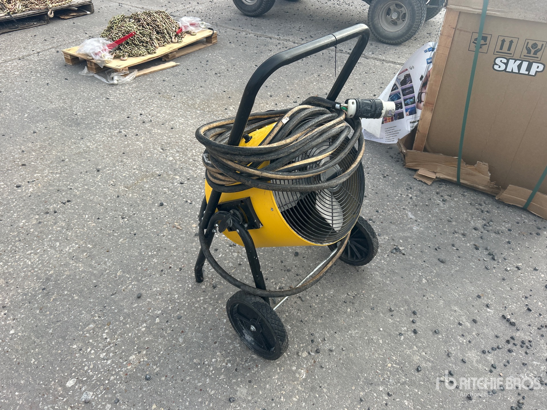 General Appearance with Picture, Left Rear Corner