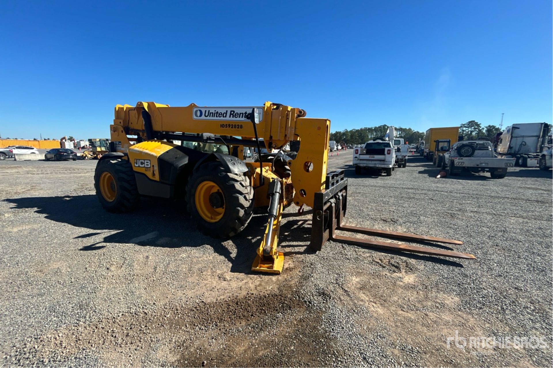 General Appearance with Picture, Right Front Corner