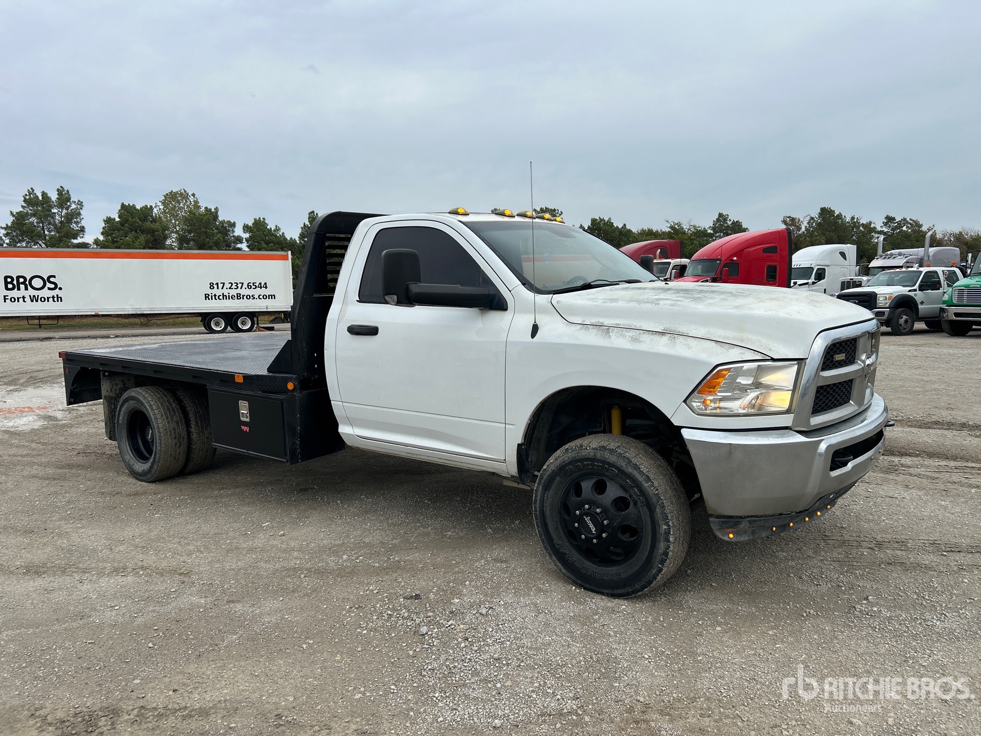 General Appearance with Picture, Right Front Corner
