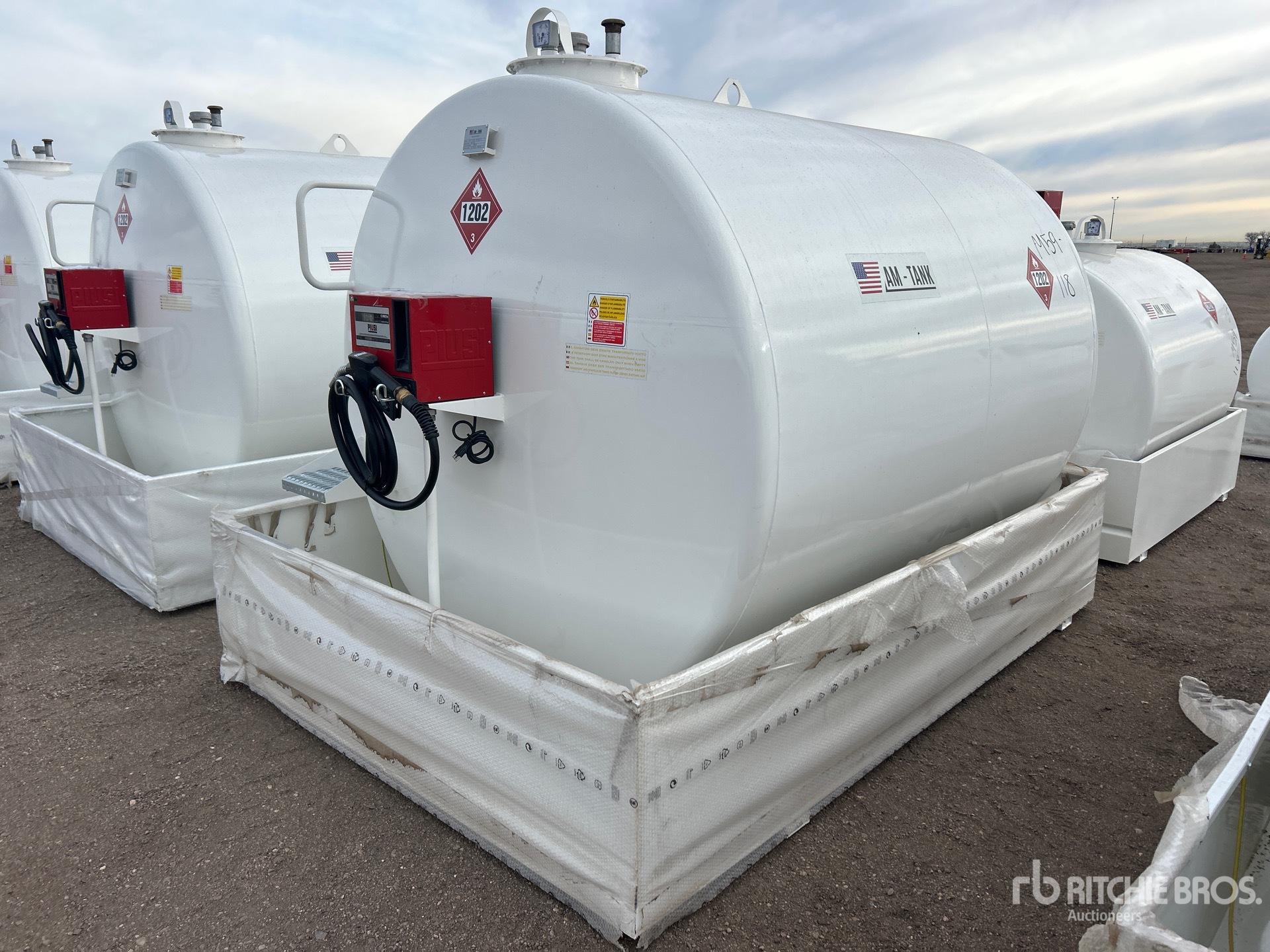 General Appearance with Bild, Ecke vorne rechts