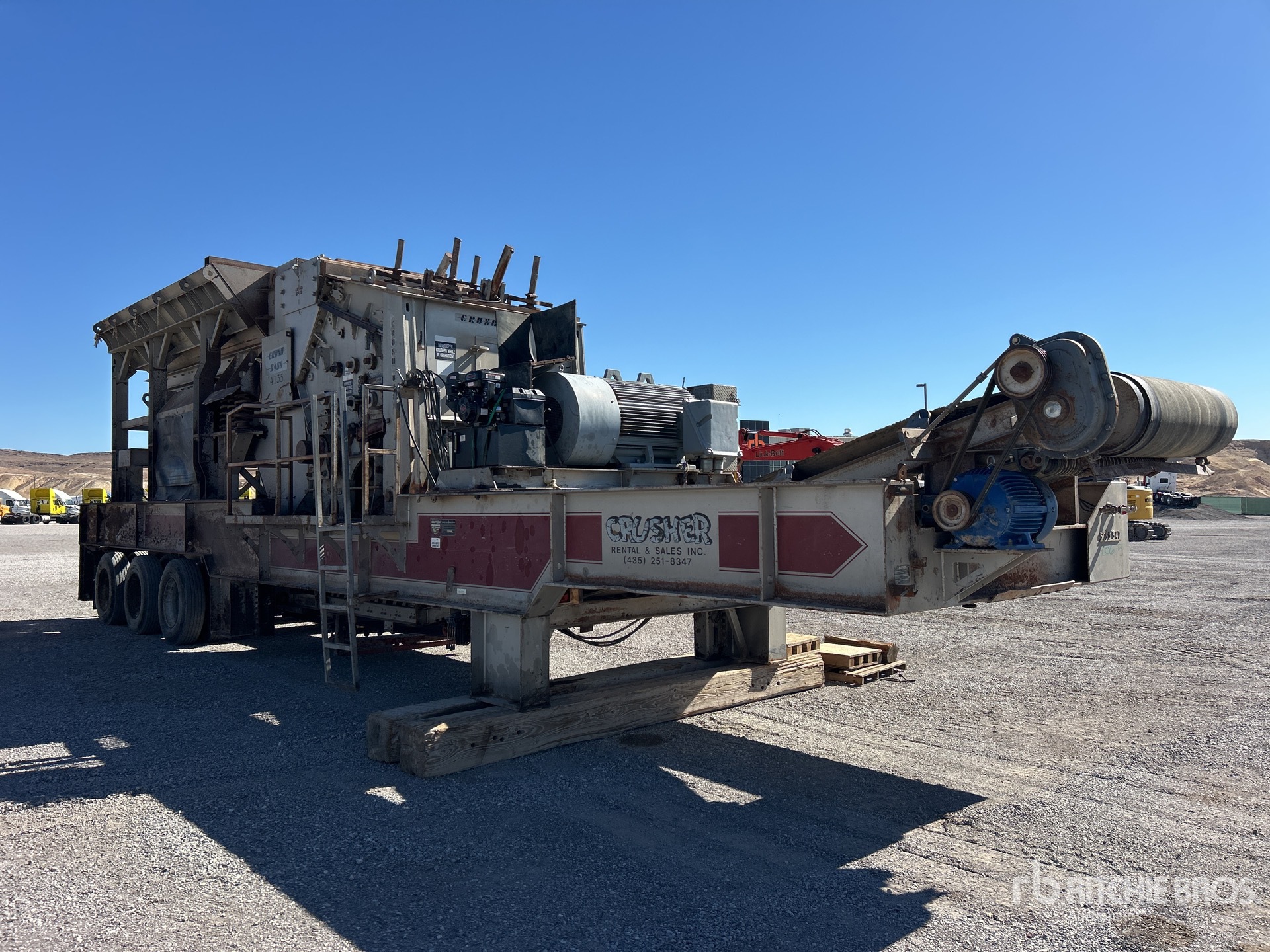 General Appearance with Image, coin avant droit